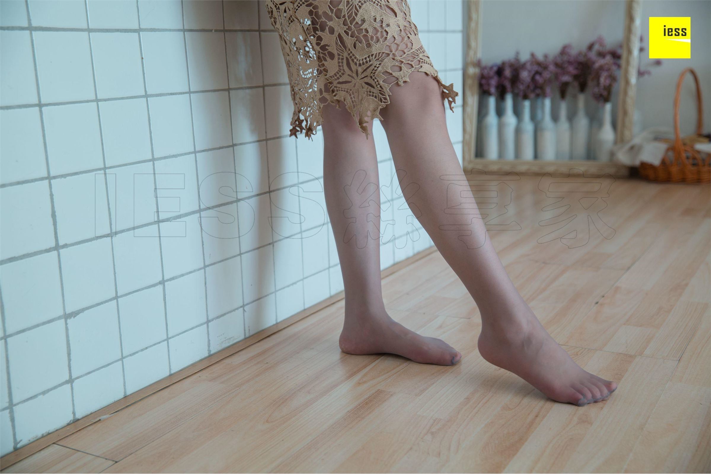 [IESS异思趣向]2018.08.23 SXJ.301 文欣