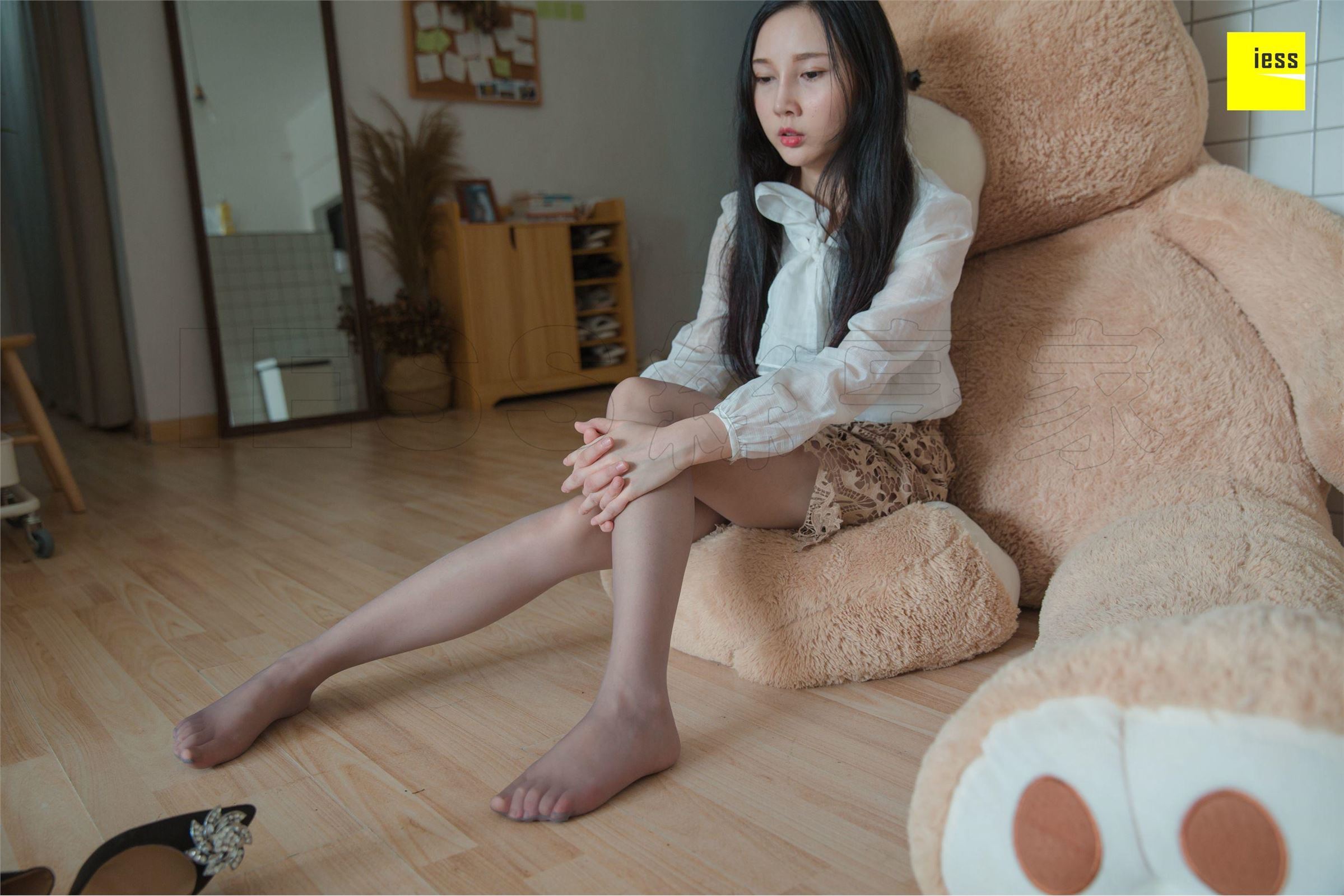 [IESS异思趣向]2018.08.23 SXJ.301 文欣