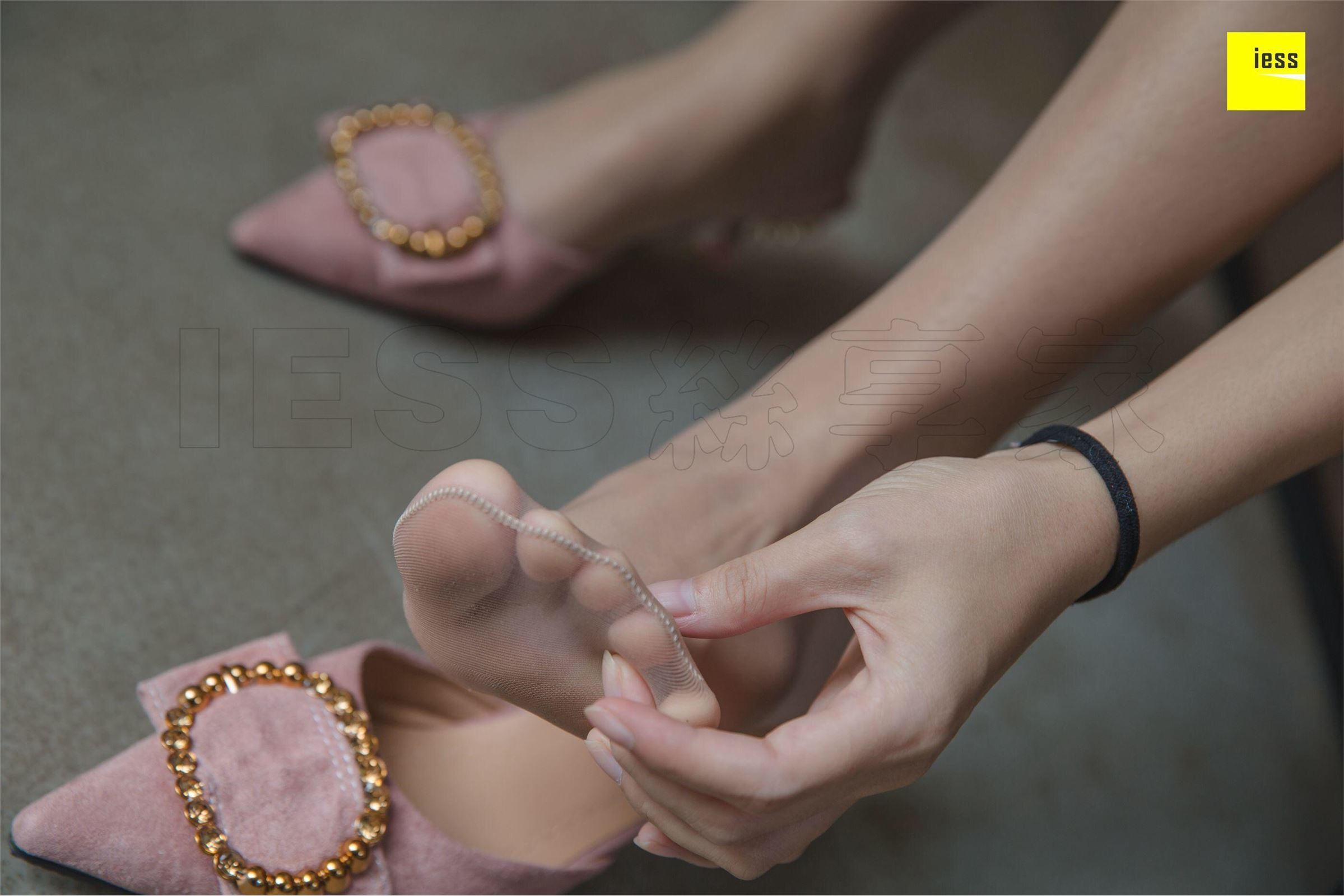 [IESS异思趣向]2018.09.13 SXJ.315 小羽