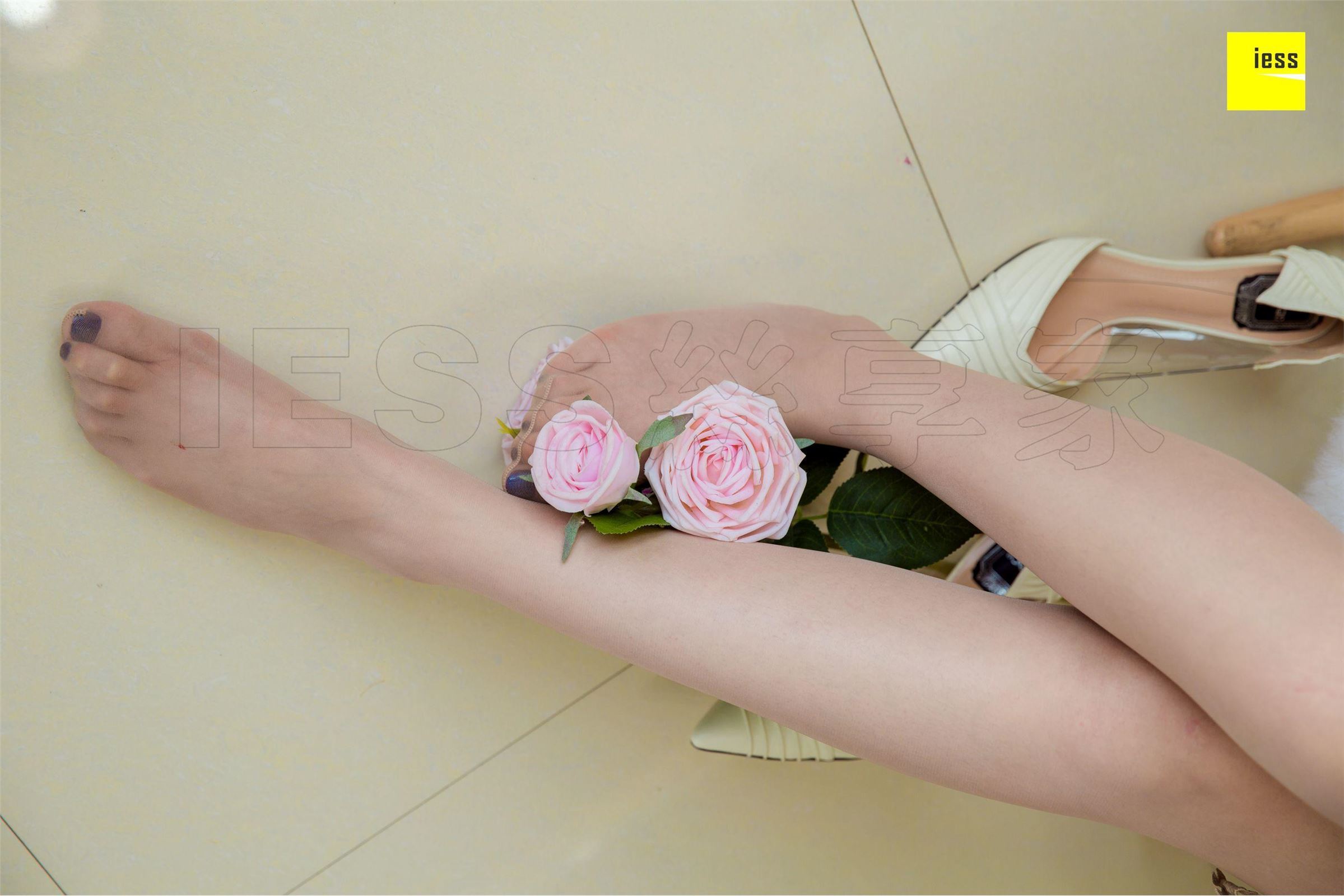 [IESS异思趣向]2018.09.28 SXJ.326 九妹