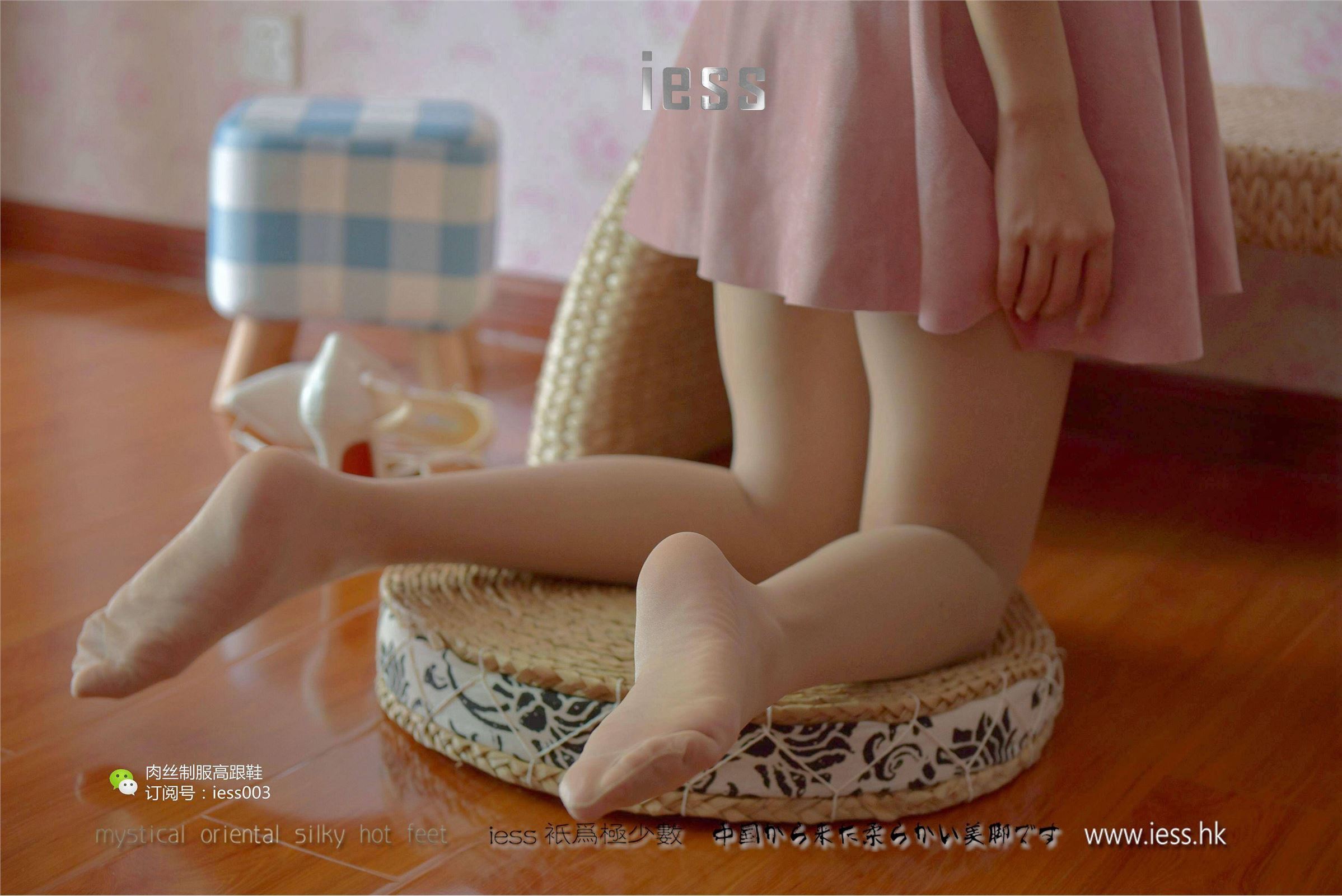 [IESS异思趣向] 2017.05.14 SXJ005 婉萍 肉色长（蚕）丝