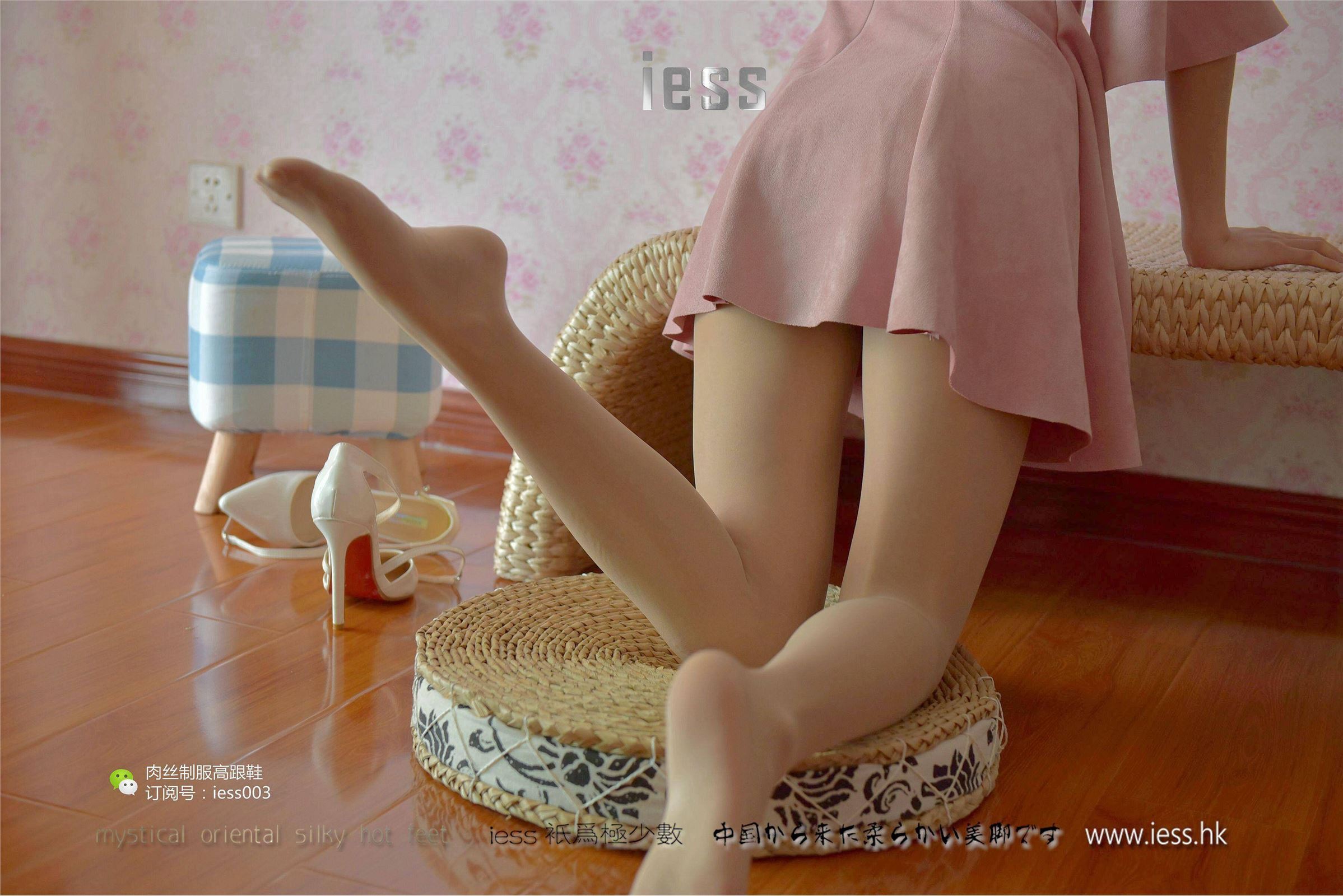 [IESS异思趣向] 2017.05.14 SXJ005 婉萍 肉色长（蚕）丝