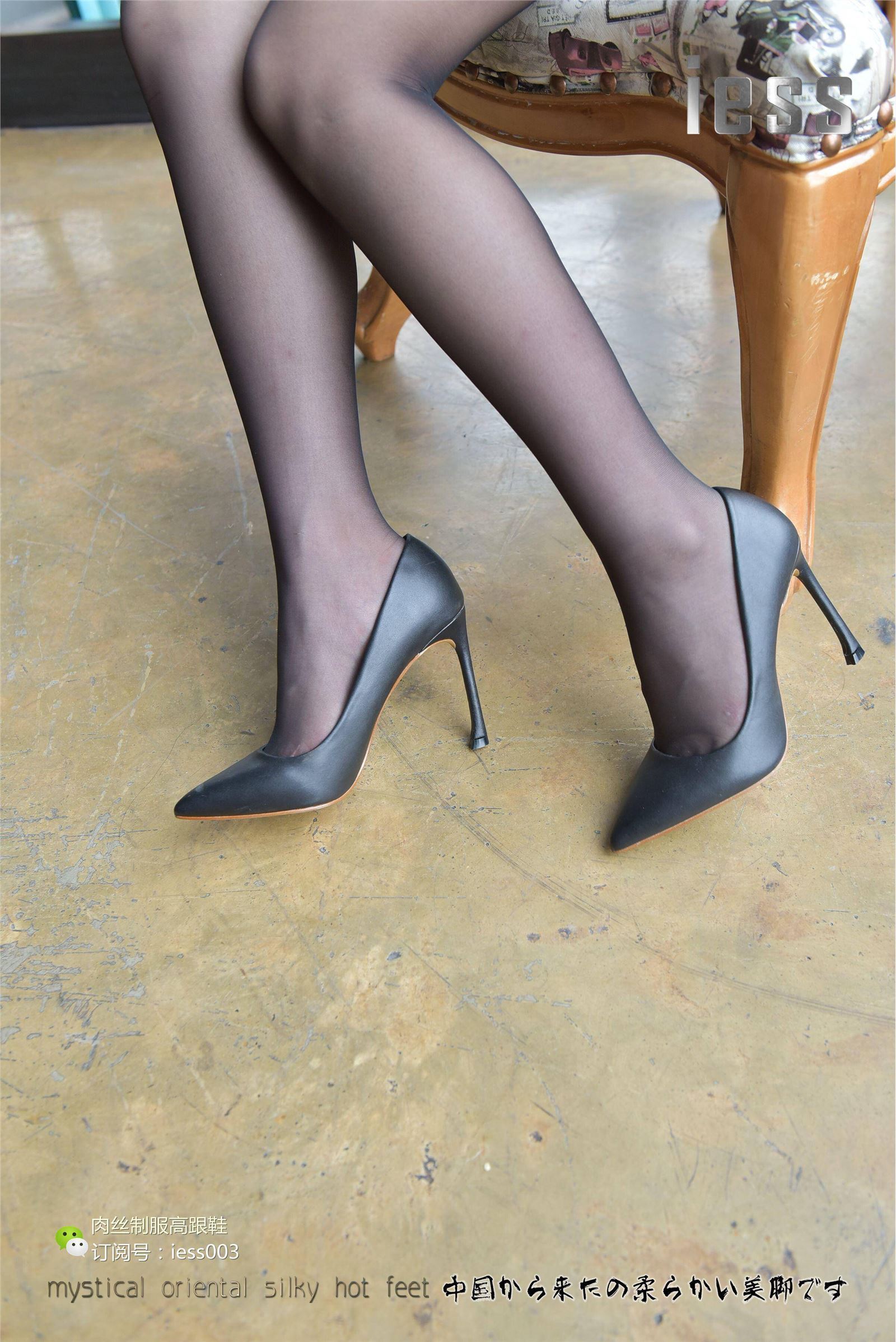 [IESS异思趣向] 2017.05.19 SXJ010 疏影 落地窗下的黑丝流淌