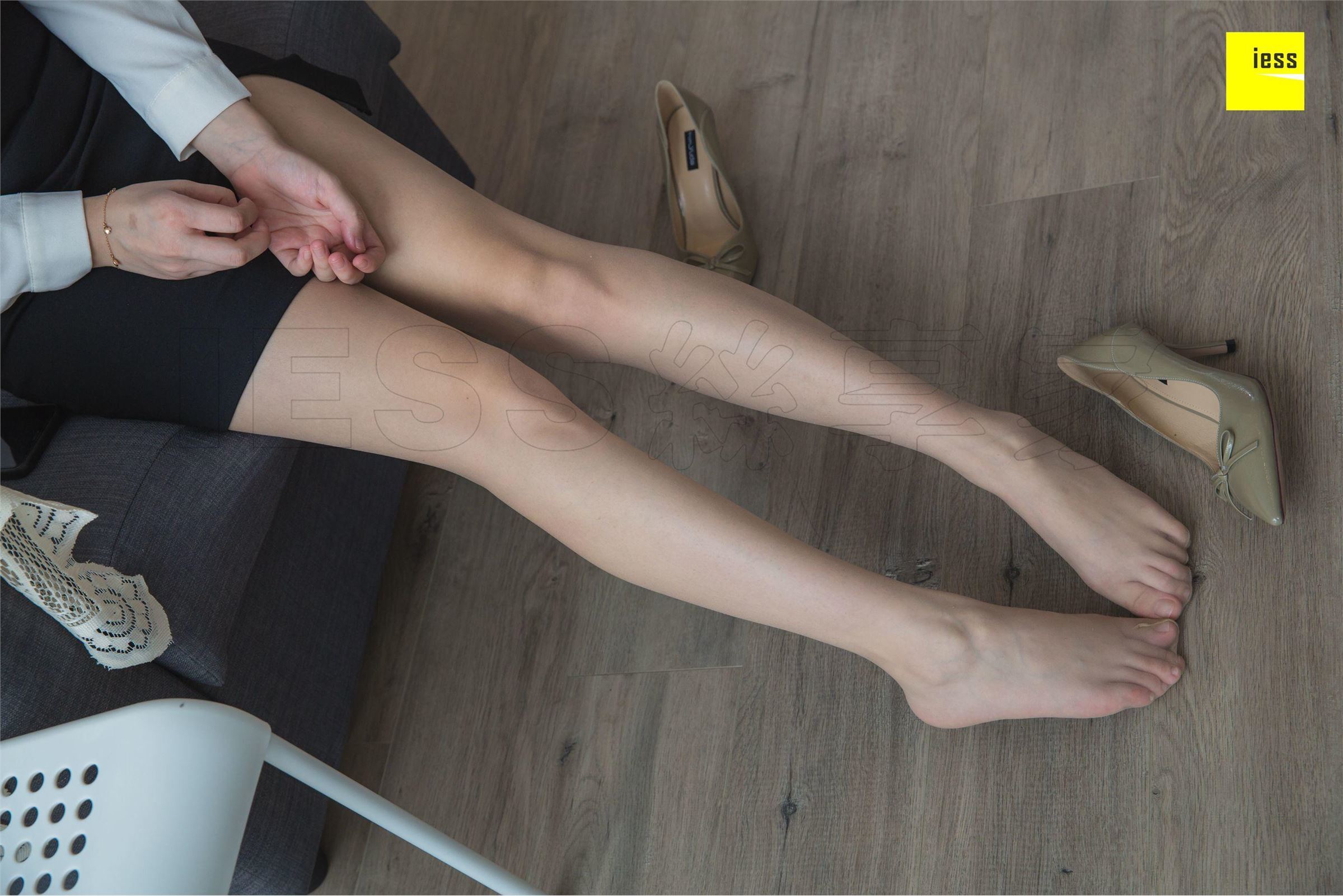 [IESS异思趣向]2018.10.22 SXJ343 文欣