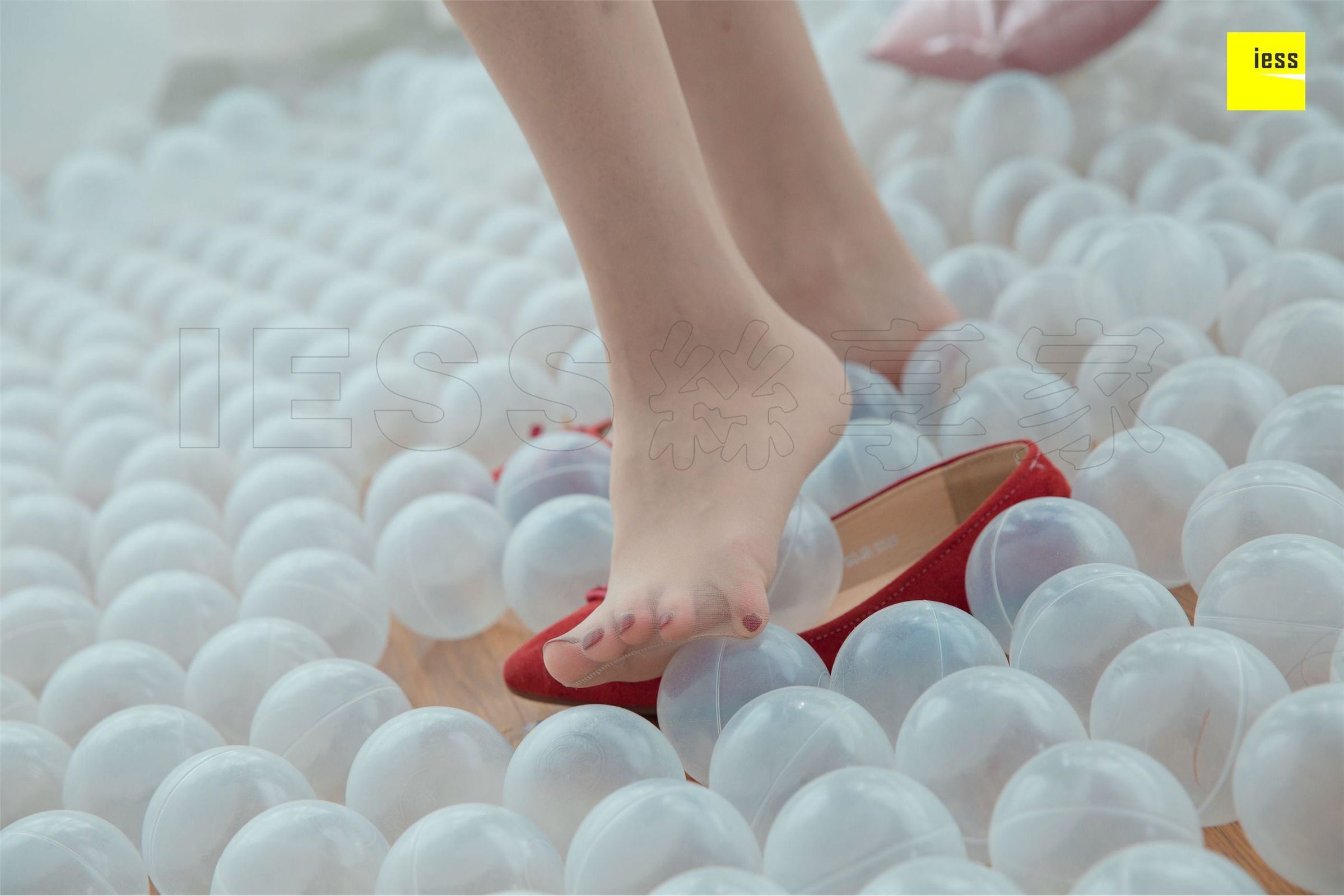 [IESS异思趣向]2018.10.30 SXJ349 七七