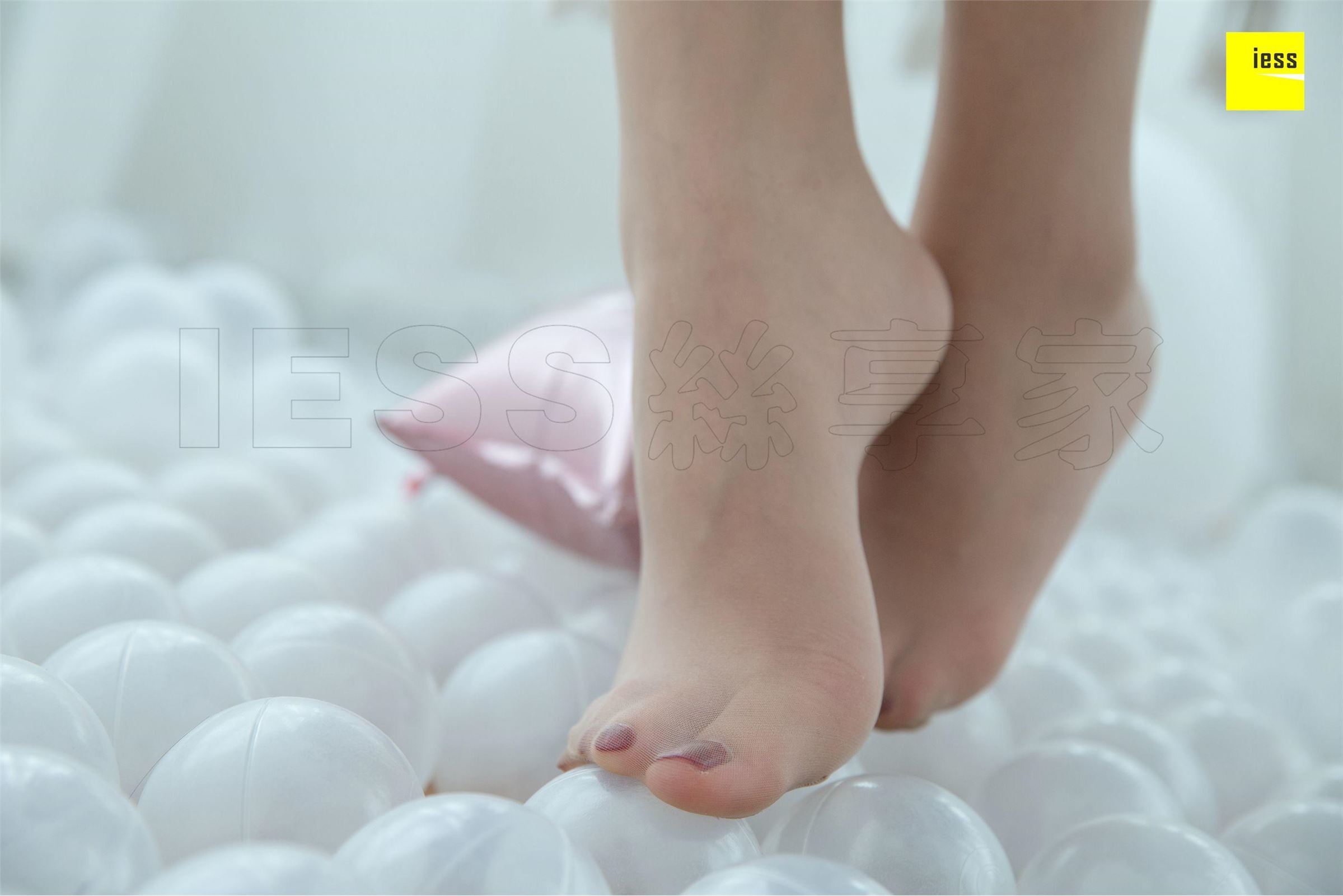 [IESS异思趣向]2018.10.30 SXJ349 七七