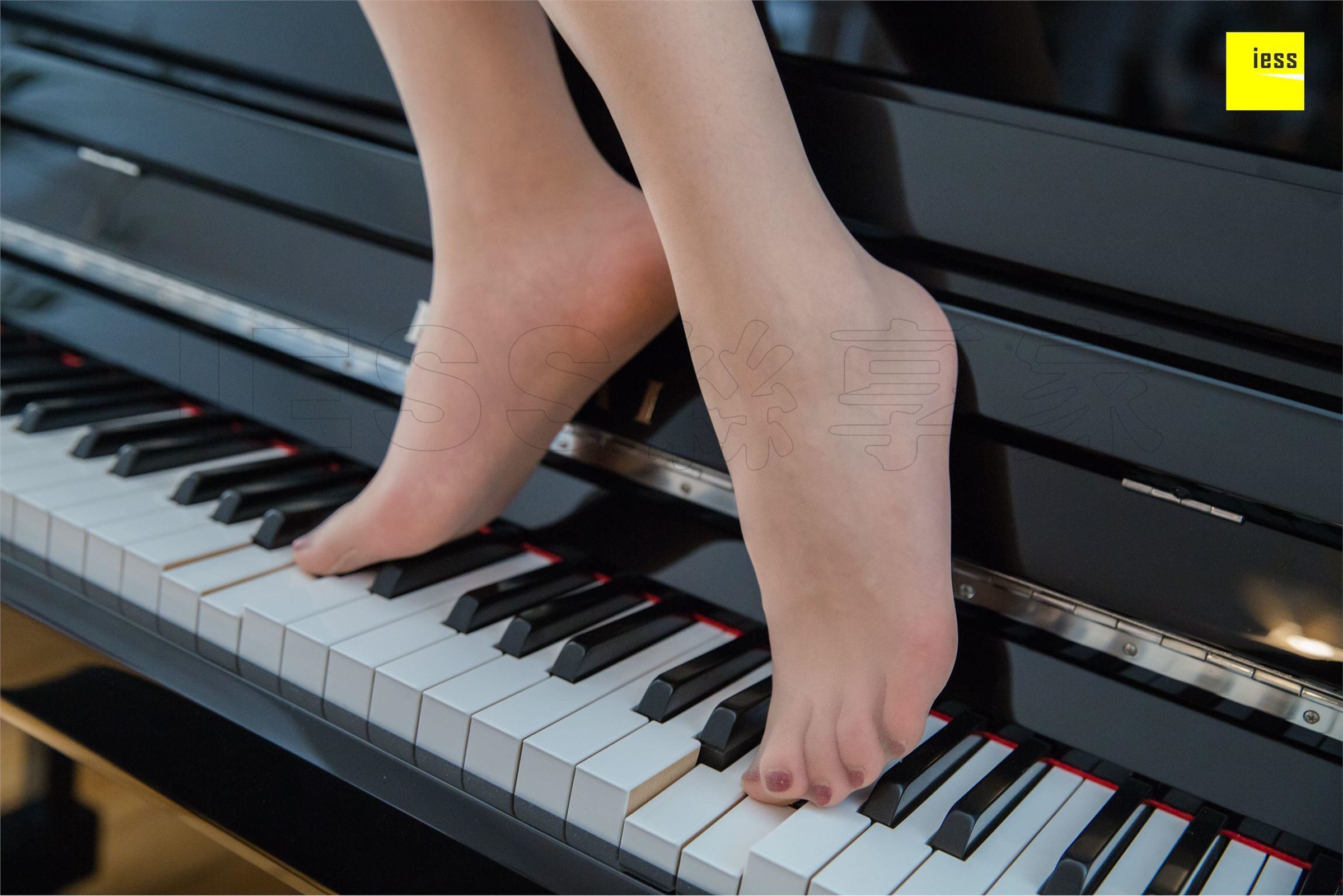 [IESS异思趣向]2018.11.09 SXJ356 七七