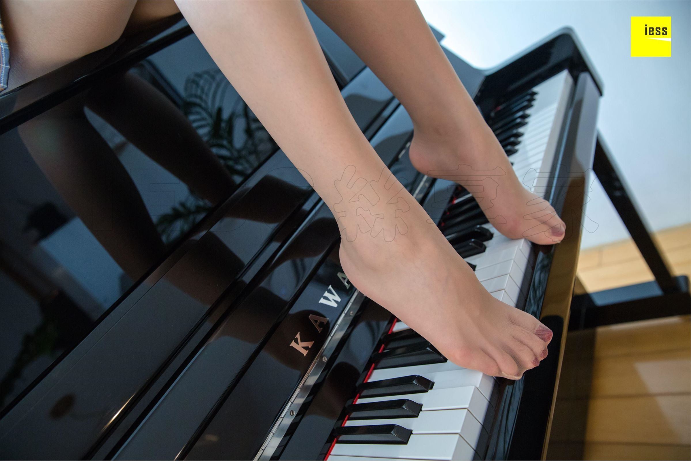 [IESS异思趣向]2018.11.09 SXJ356 七七