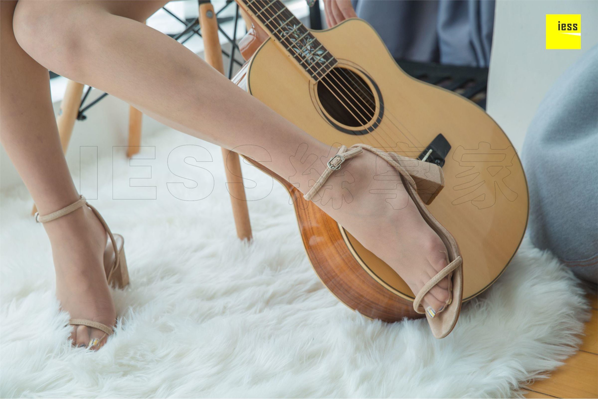 [IESS异思趣向]2018.11.13 SXJ359 曦然