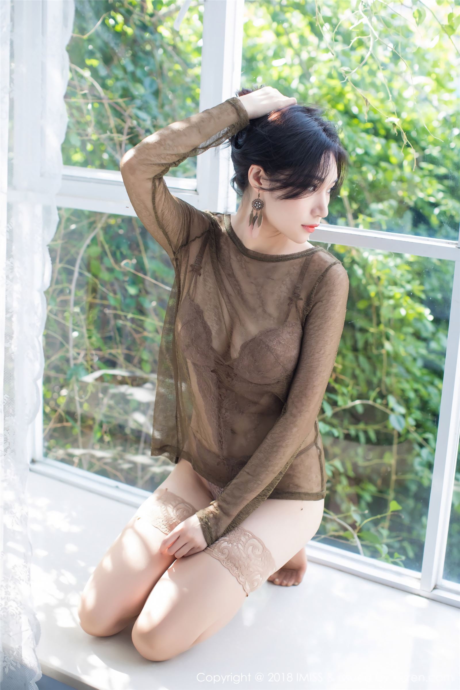 [IMiss爱蜜社]写真 2018.02.13 VOL.218 丝袜美腿 小狐狸Sica