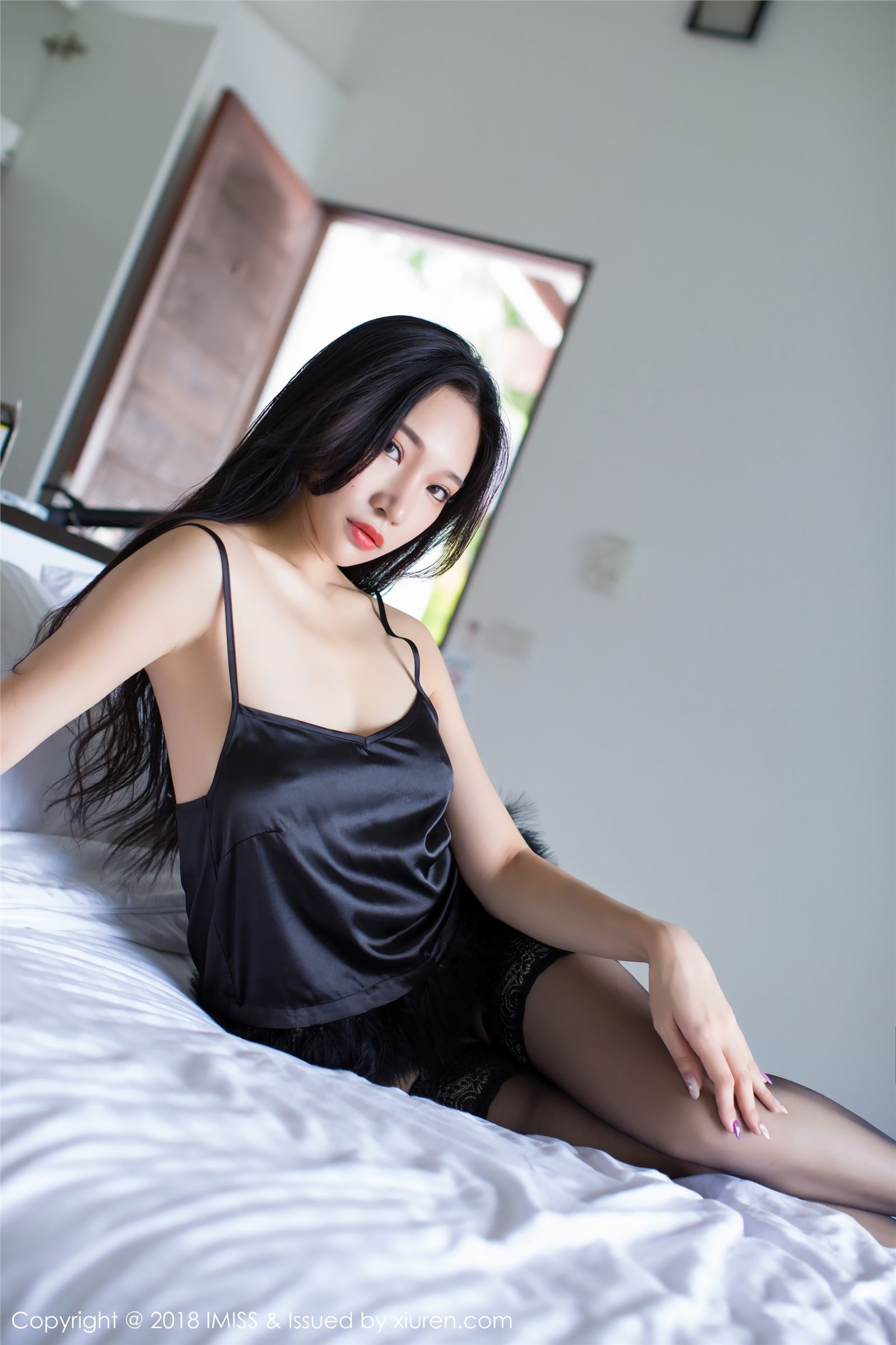 [IMiss爱蜜社]写真 2018.02.26 VOL.219 泳池湿身 小狐狸Sica