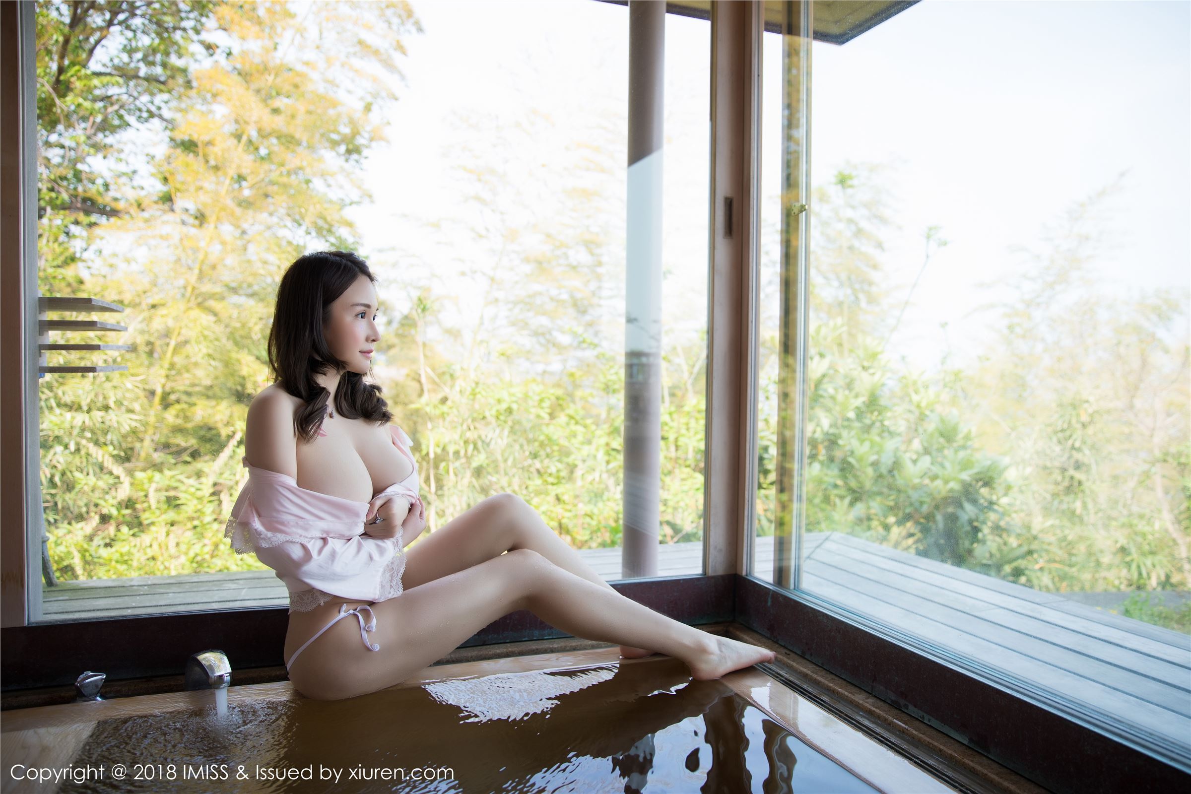 [IMiss爱蜜社]2018.05.24 Vol.244 沈蜜桃miko