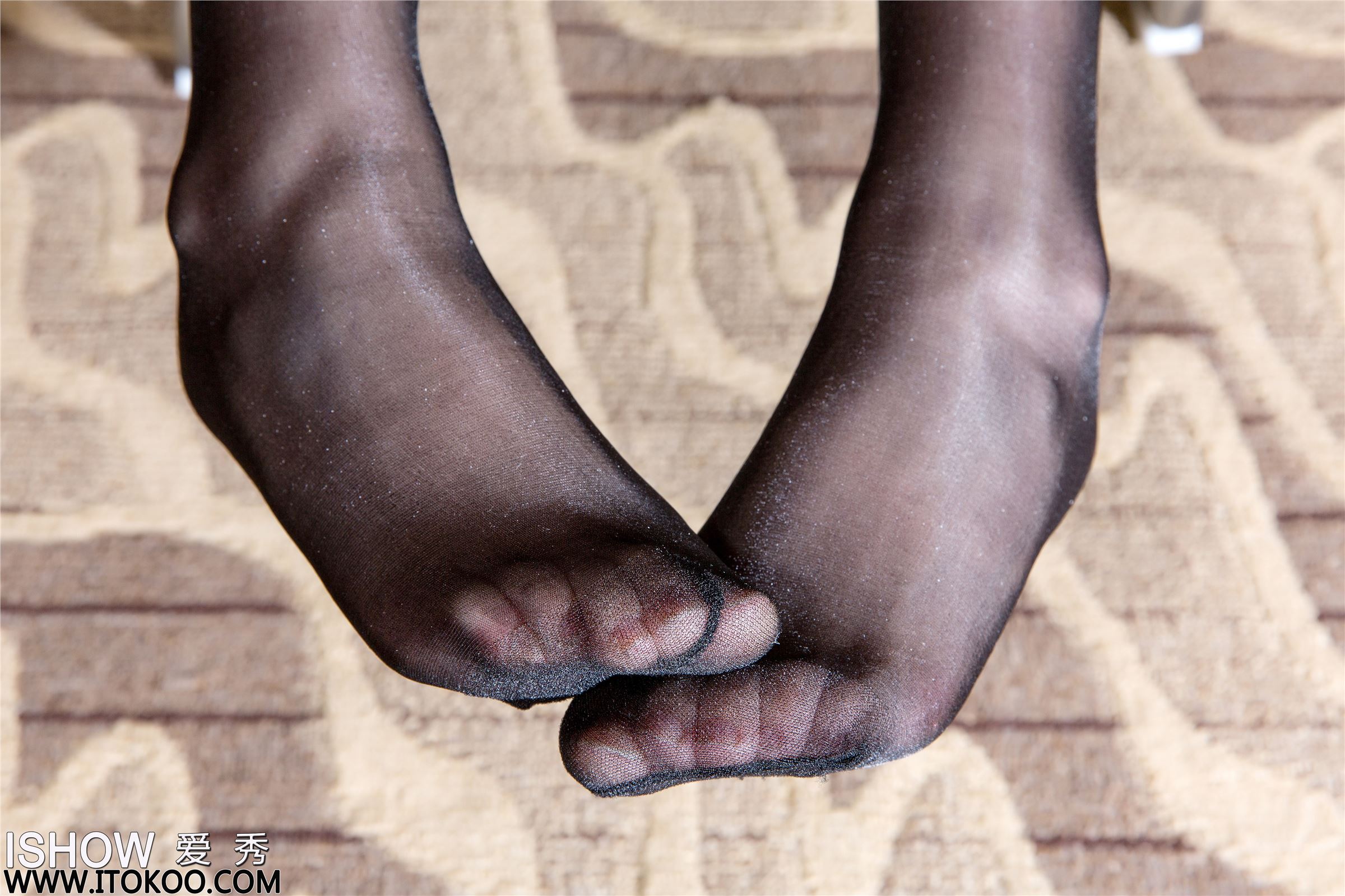 [ISHOW爱秀]2017-12-09 NO.132 兔囡囡