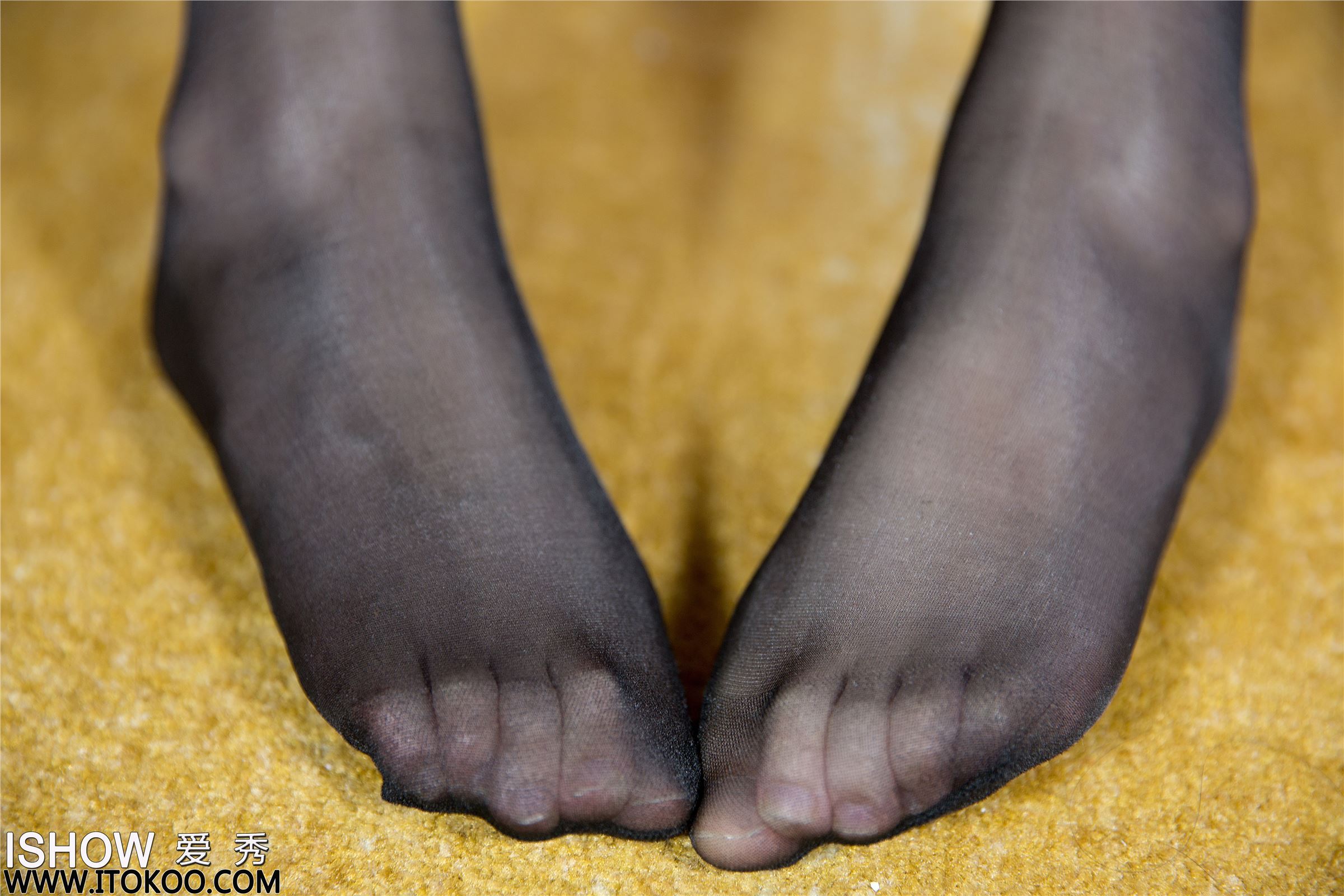 [ISHOW爱秀]2018.03.17 NO.145 兔囡囡