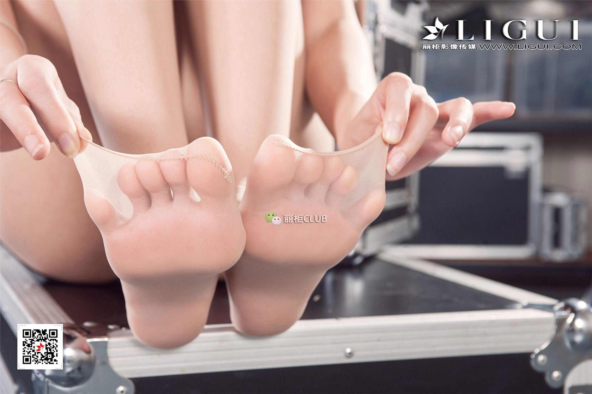 [Ligui丽柜]2017.10.25 网络丽人 Model 文欣