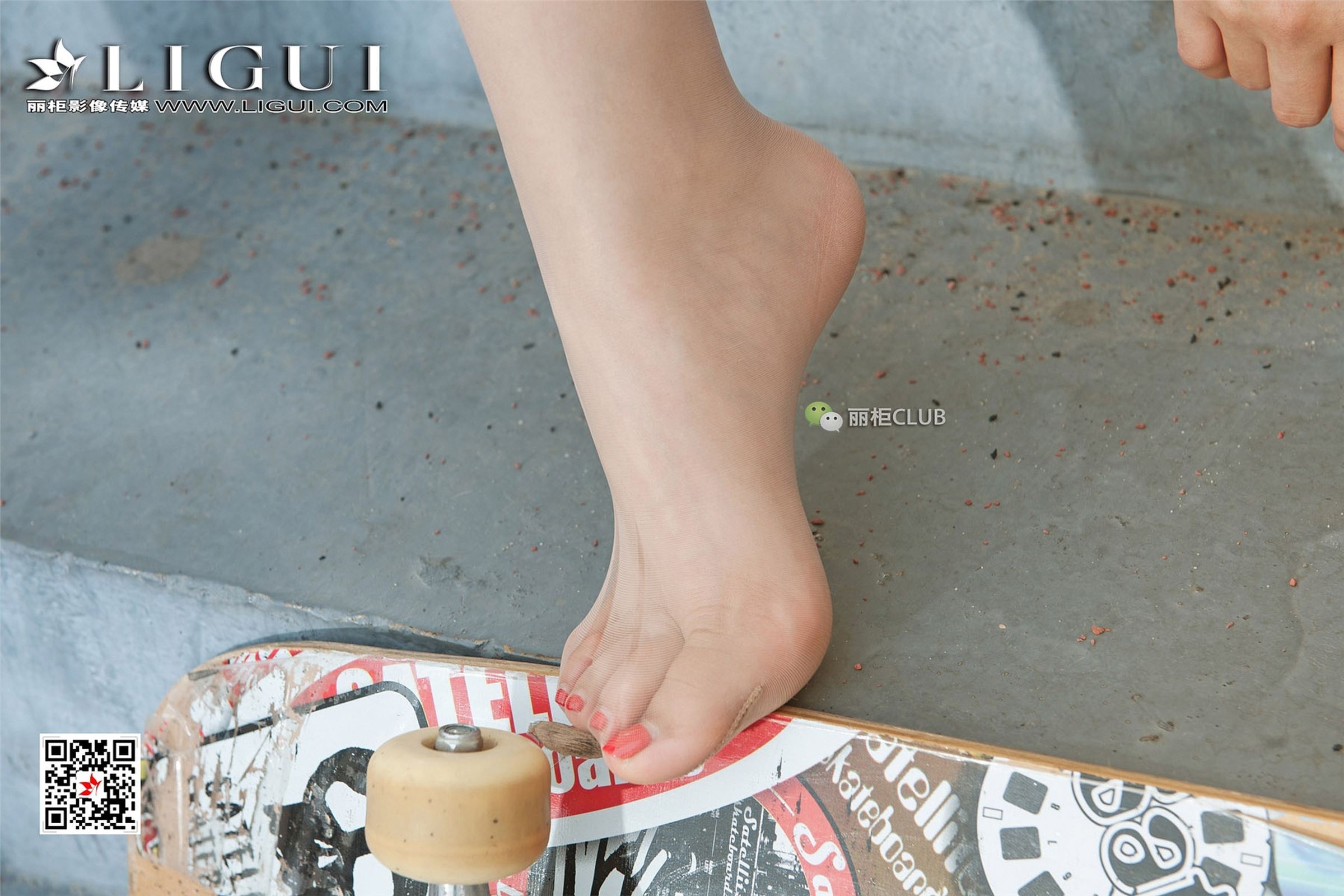 [Ligui丽柜]2017.11.30 网络丽人 Model 筱筱