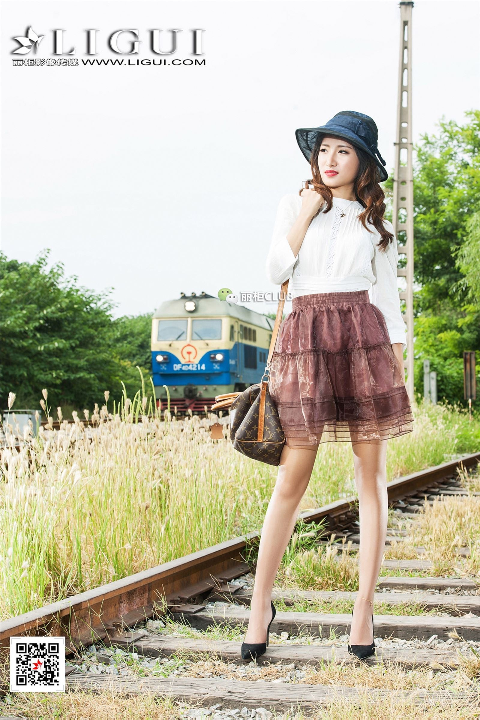 [Ligui丽柜]2017.12.13 网络丽人 Model 思彤