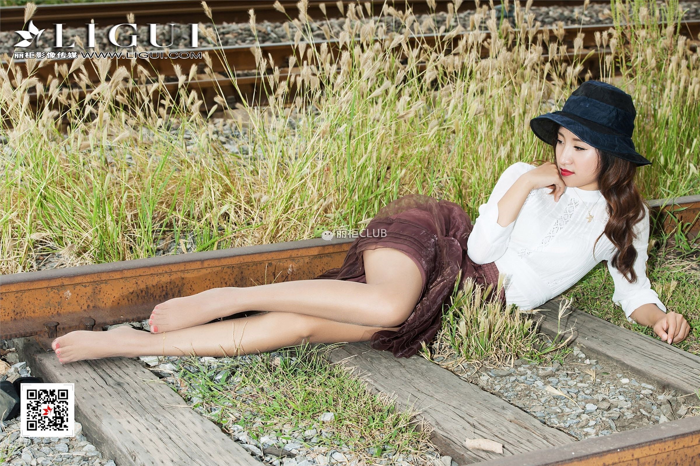 [Ligui丽柜]2017.12.13 网络丽人 Model 思彤