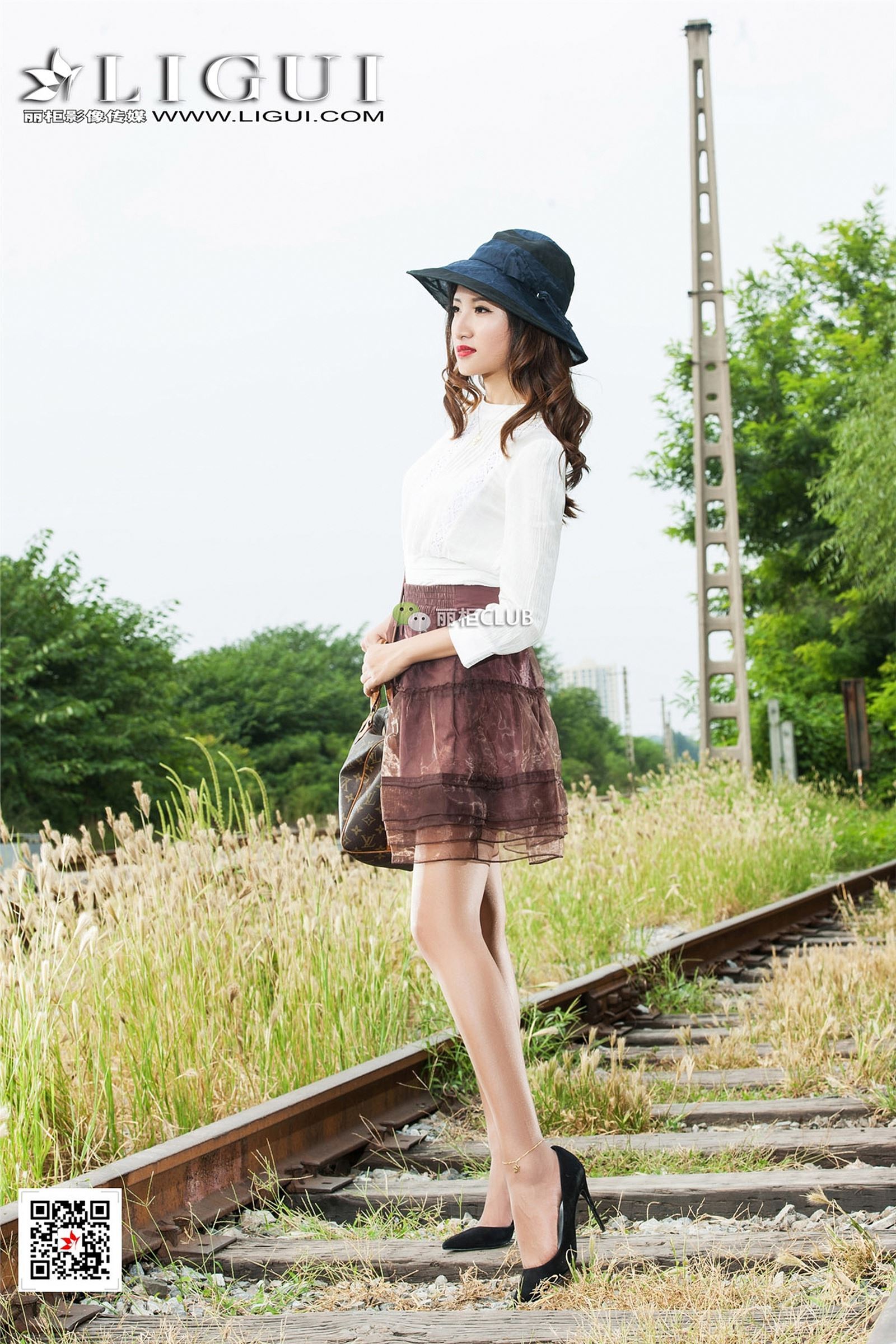 [Ligui丽柜]2017.12.13 网络丽人 Model 思彤