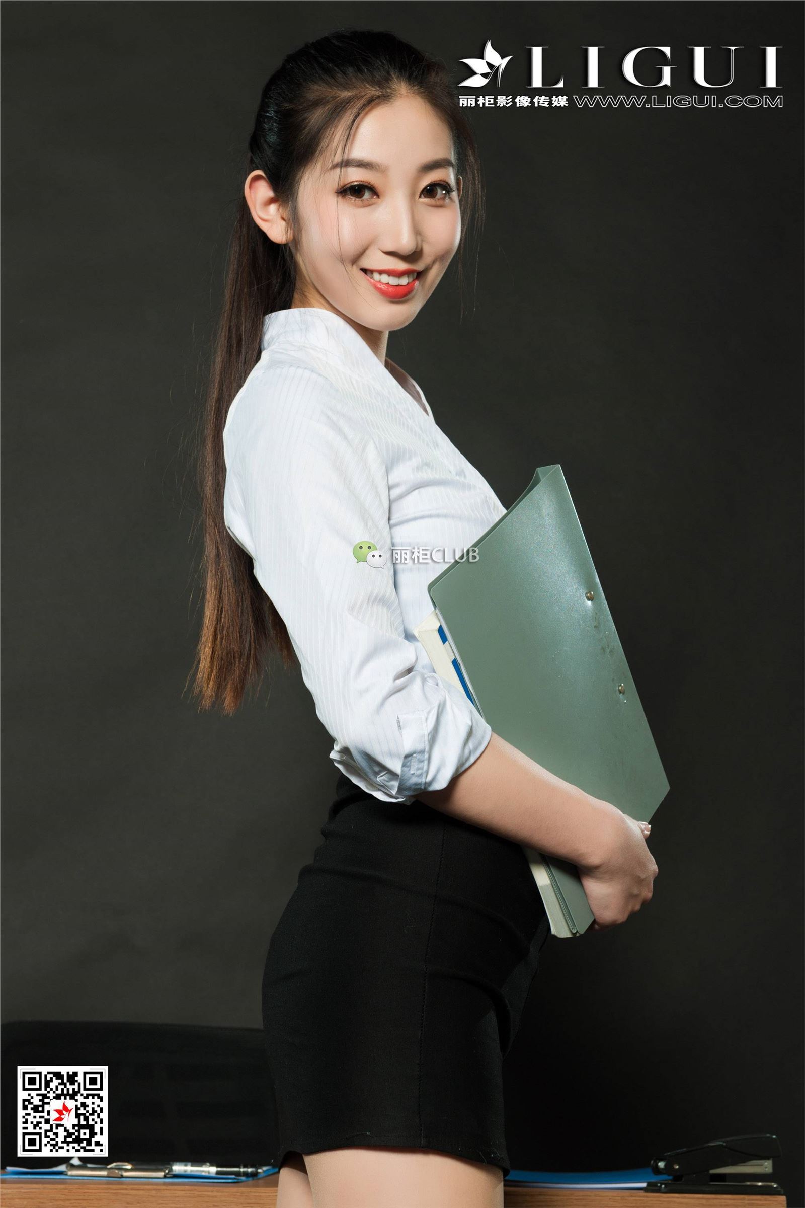 [Ligui丽柜]2018.05.31 网络丽人 Model 果儿