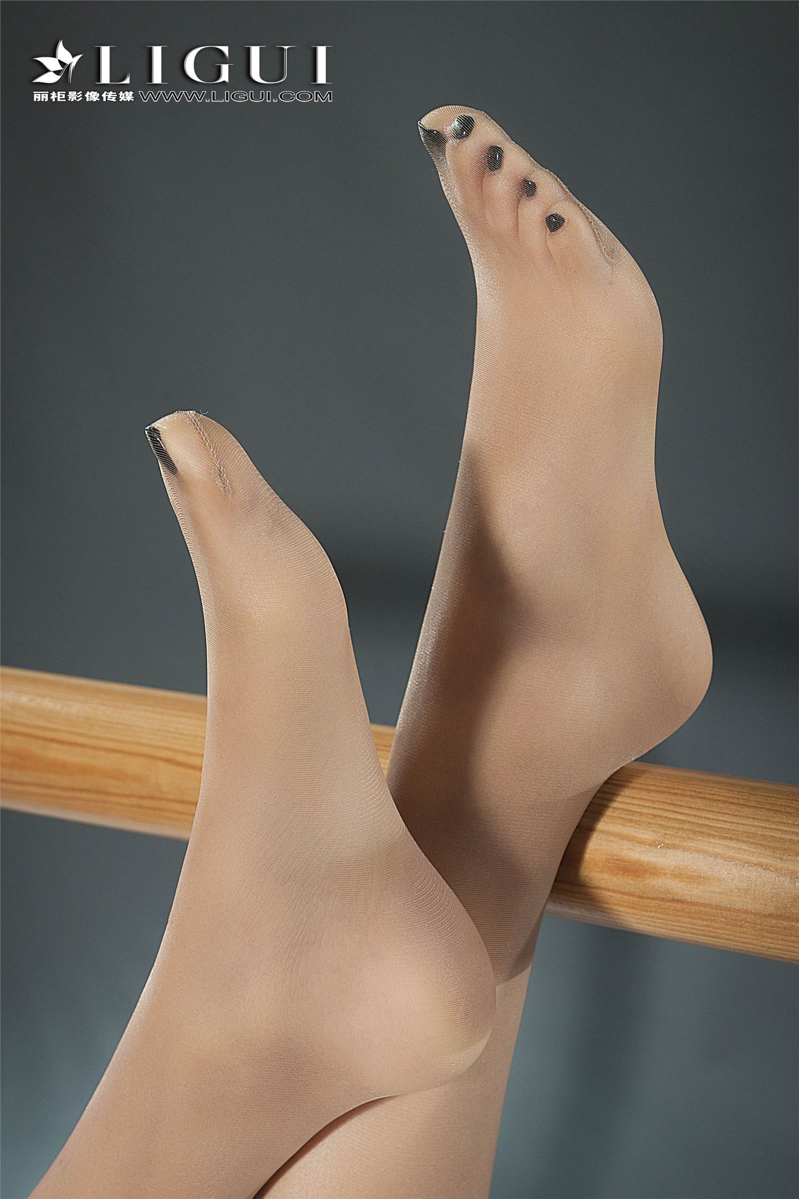 [Ligui丽柜]2018.10.04 网络丽人 Model 王欣竹