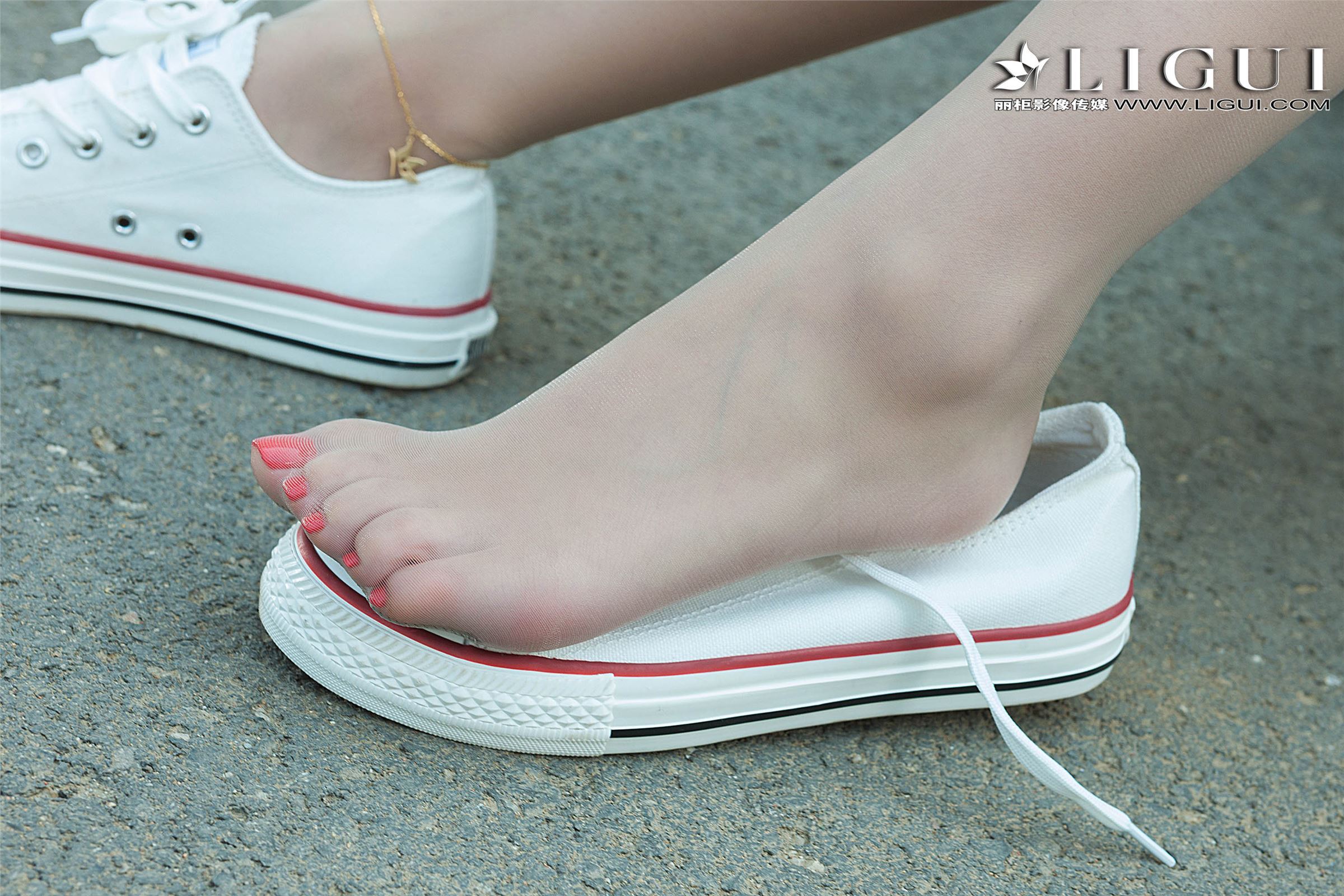 [Ligui丽柜] 2018.10.17 网络丽人 Model 雪糕