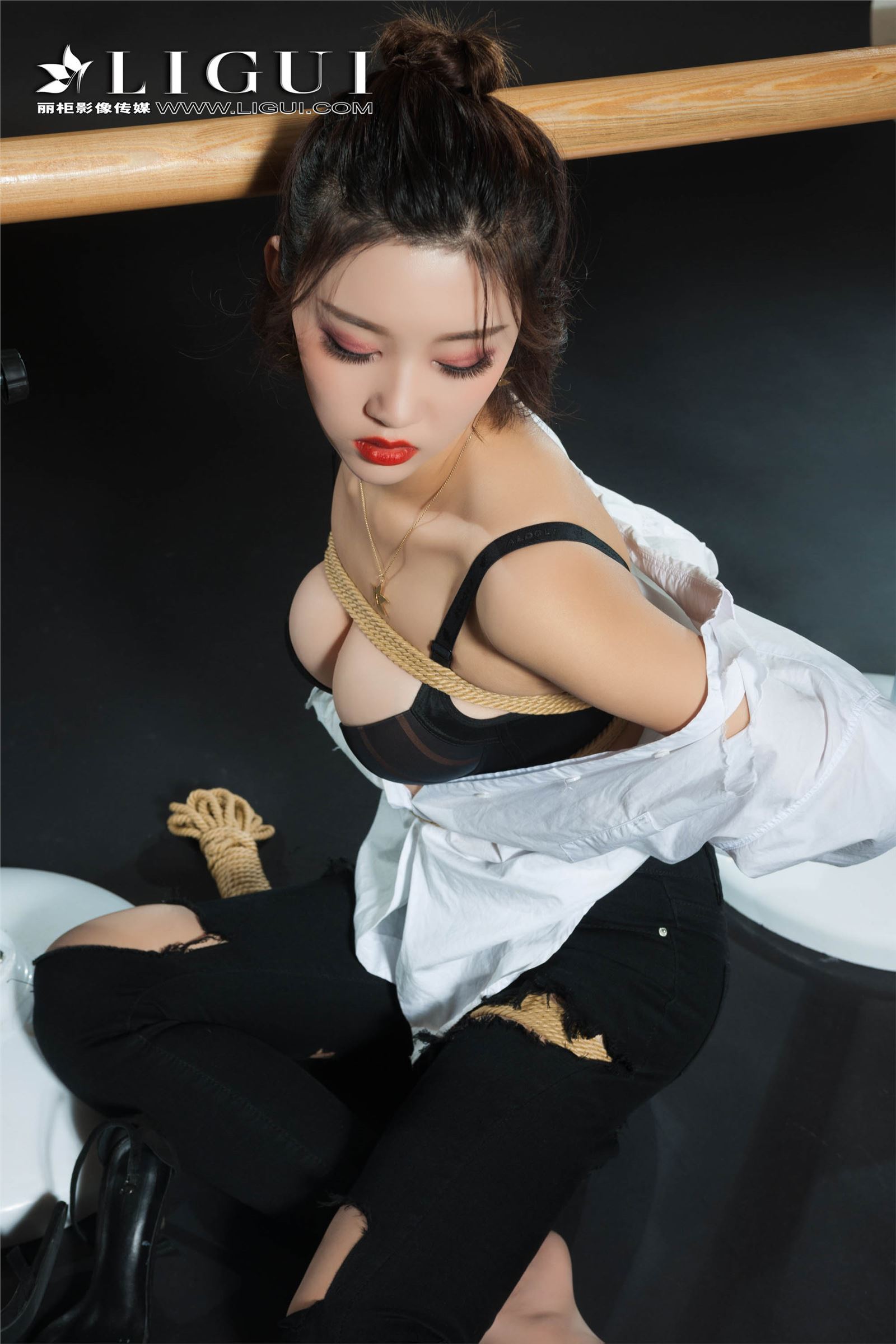 [Ligui丽柜]2018.11.09 网络丽人 Model 筱筱