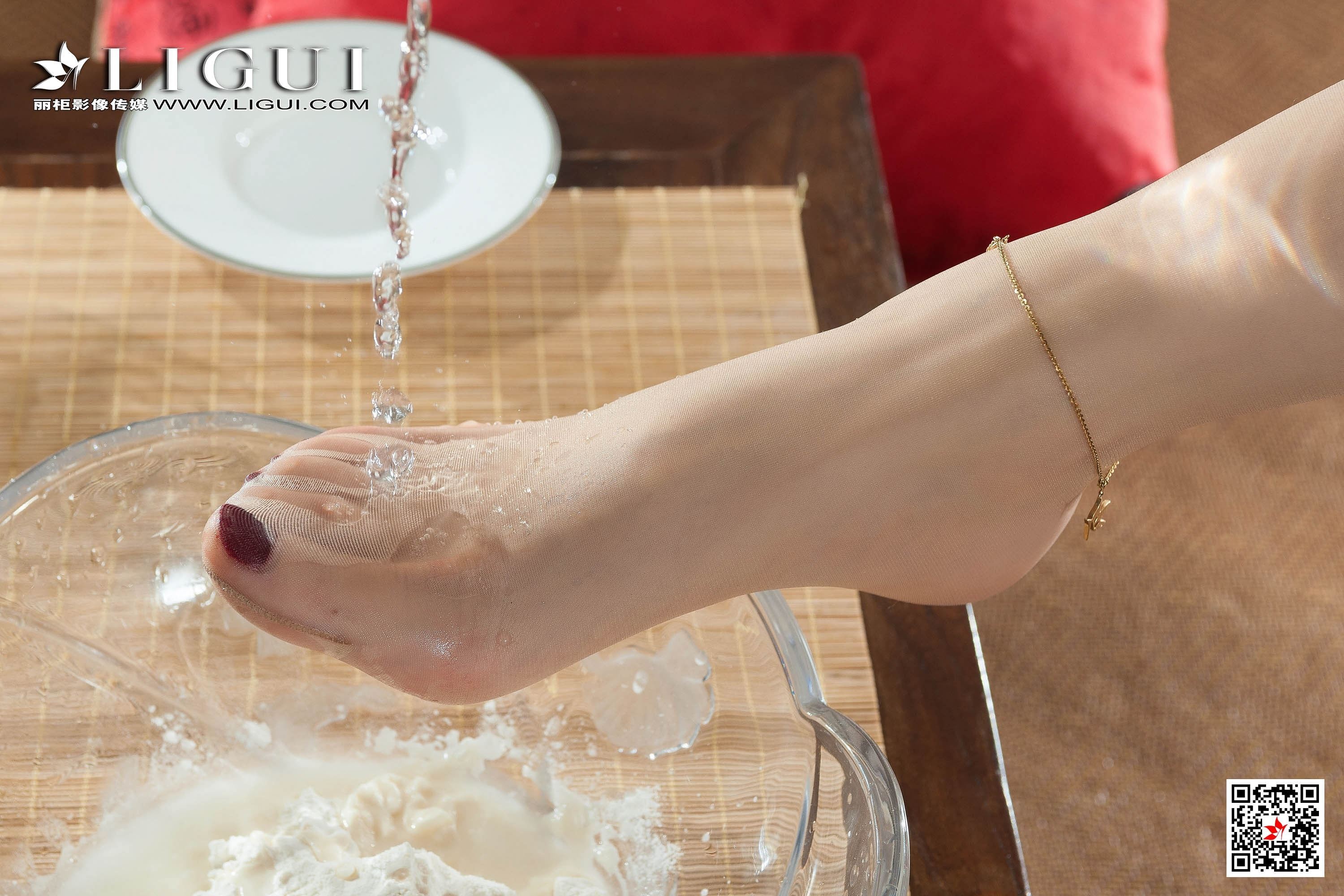 [Ligui丽柜]2019.02.18 Model 凉儿