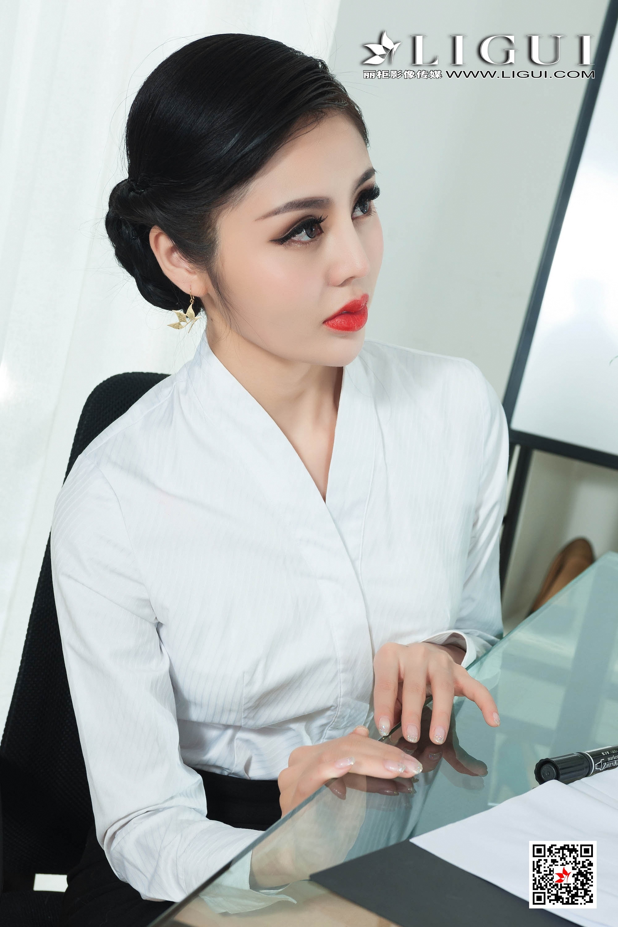 [Ligui丽柜]2019.03.08 Model 凉儿&兔子