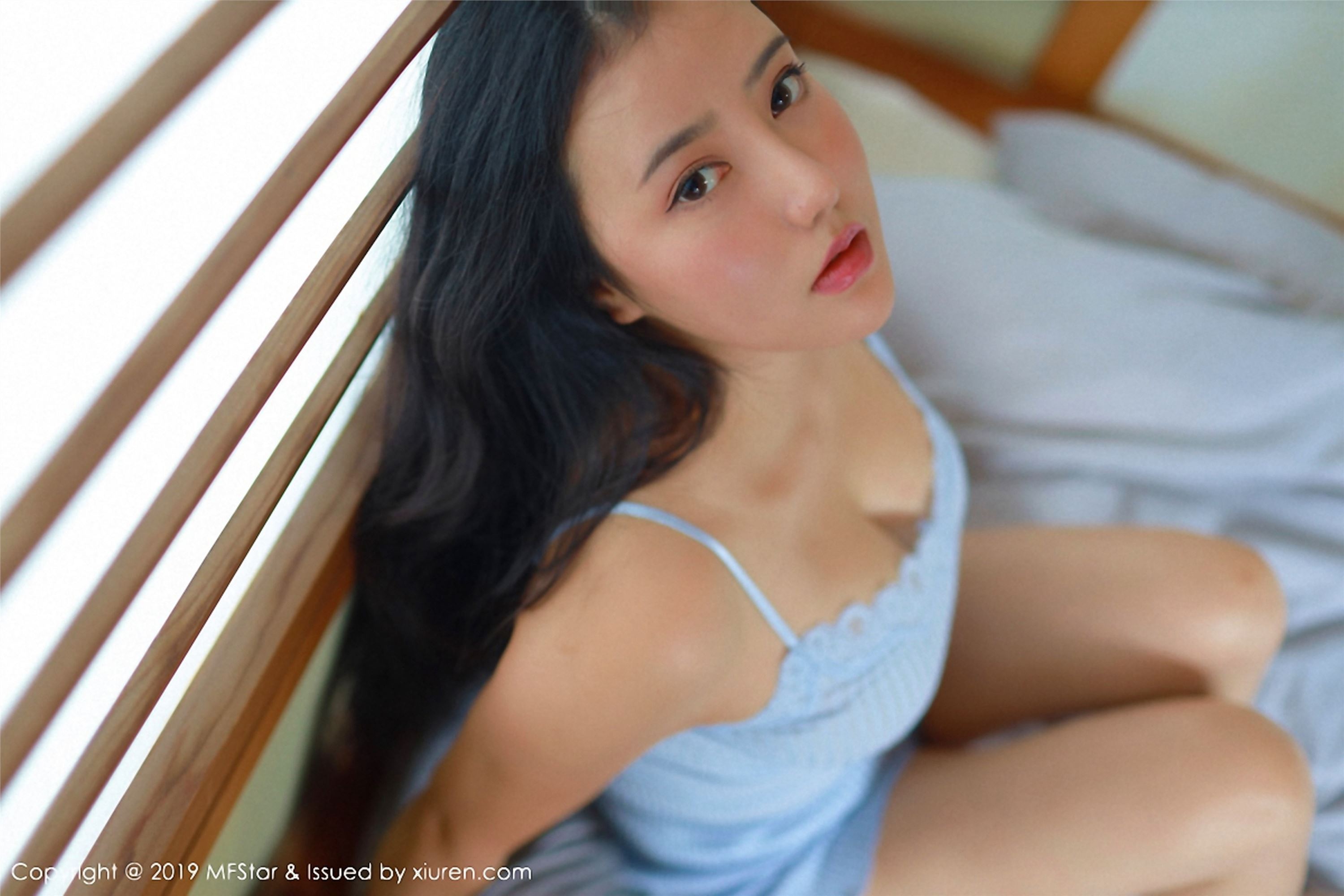 [MFStar模范学院] 2019.03.25 NO.181 Manuela玛鲁娜