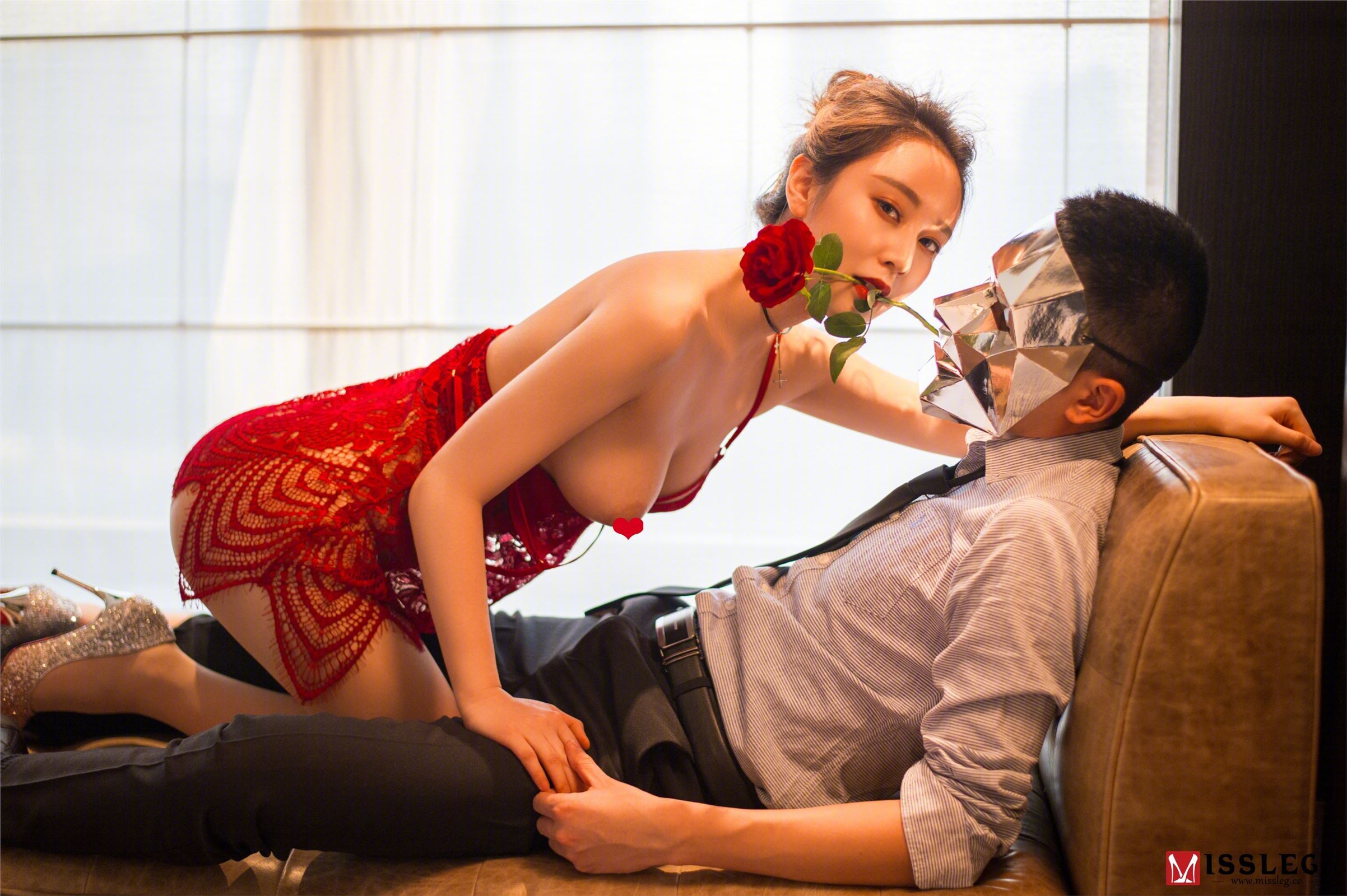 [MissLeg蜜丝] 2018-02-26 F001 乔依琳 情人节玫瑰物语