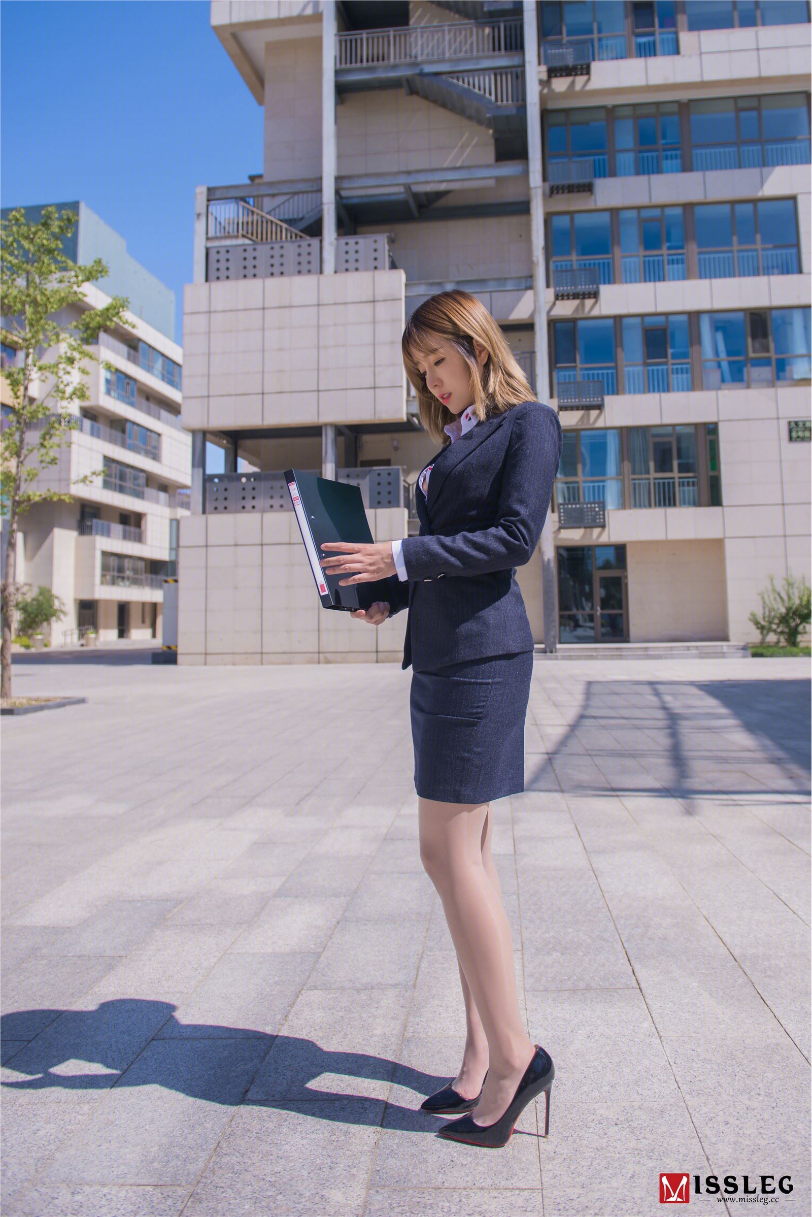 [MissLeg]蜜丝 官方原版 钻石会员V系列 V003 王雨纯《撕裂的OL》