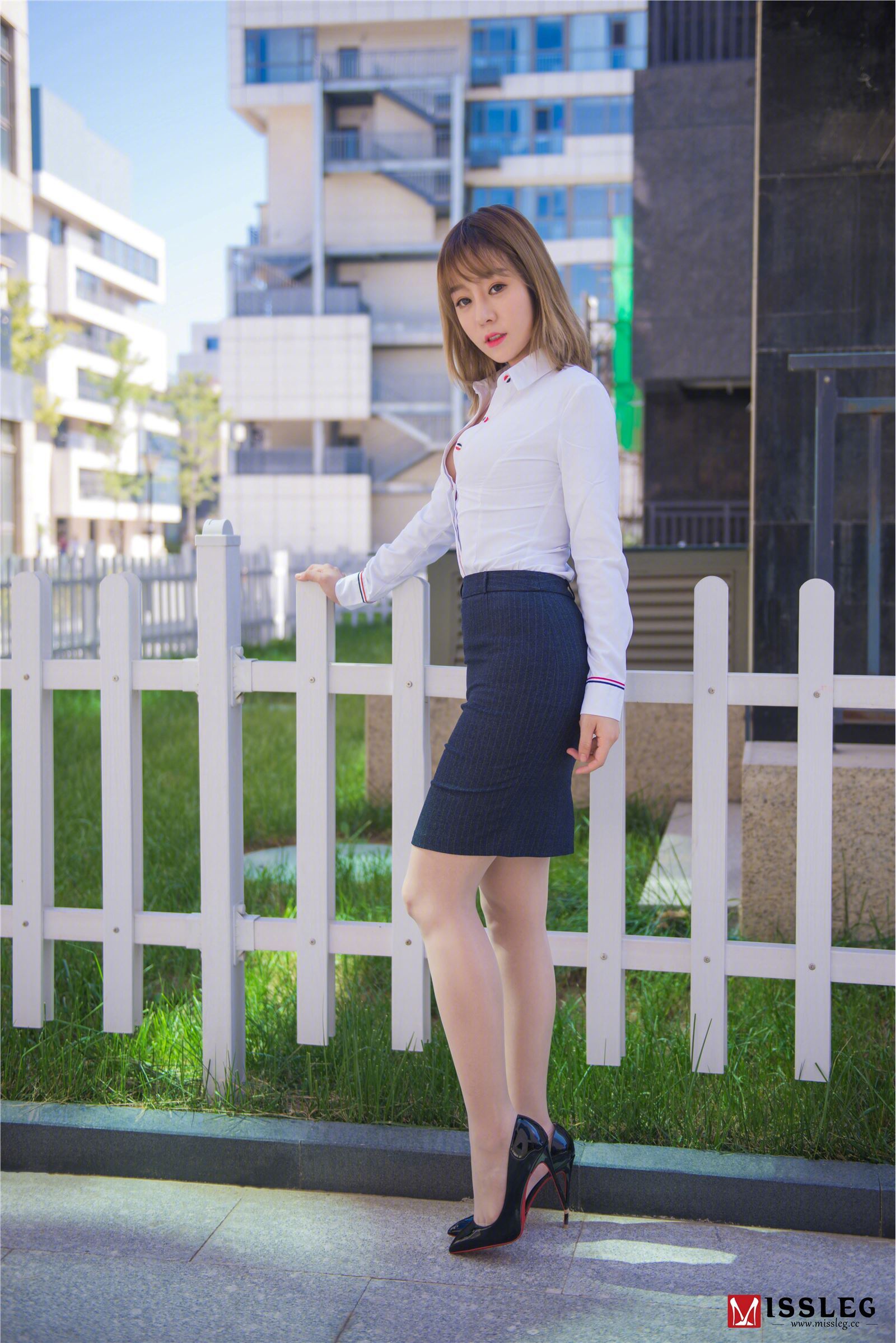 [MissLeg]蜜丝 官方原版 钻石会员V系列 V003 王雨纯《撕裂的OL》