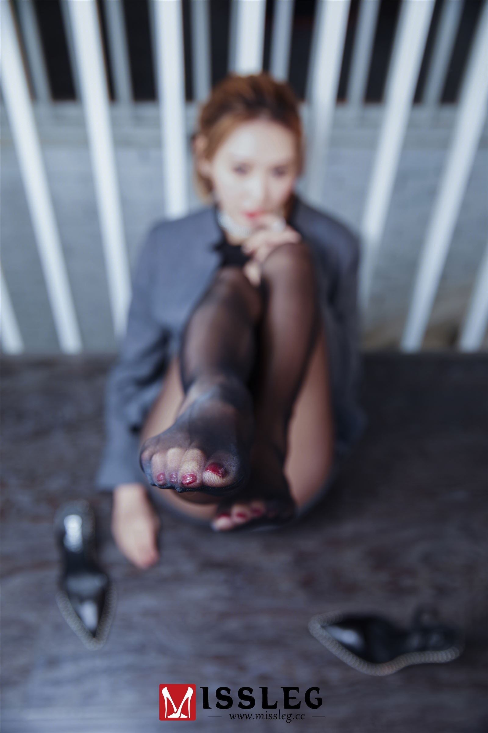 [MissLeg]蜜丝 钻石会员V系列 V014 付艺轩《OL腿腿腿》