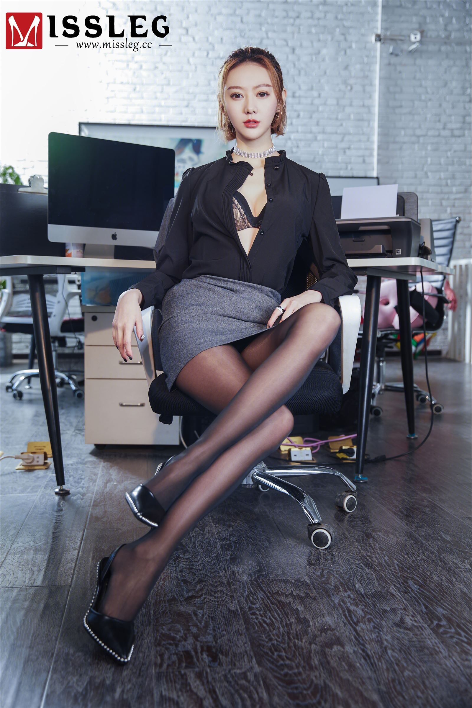 [MissLeg]蜜丝 钻石会员V系列 V014 付艺轩《OL腿腿腿》