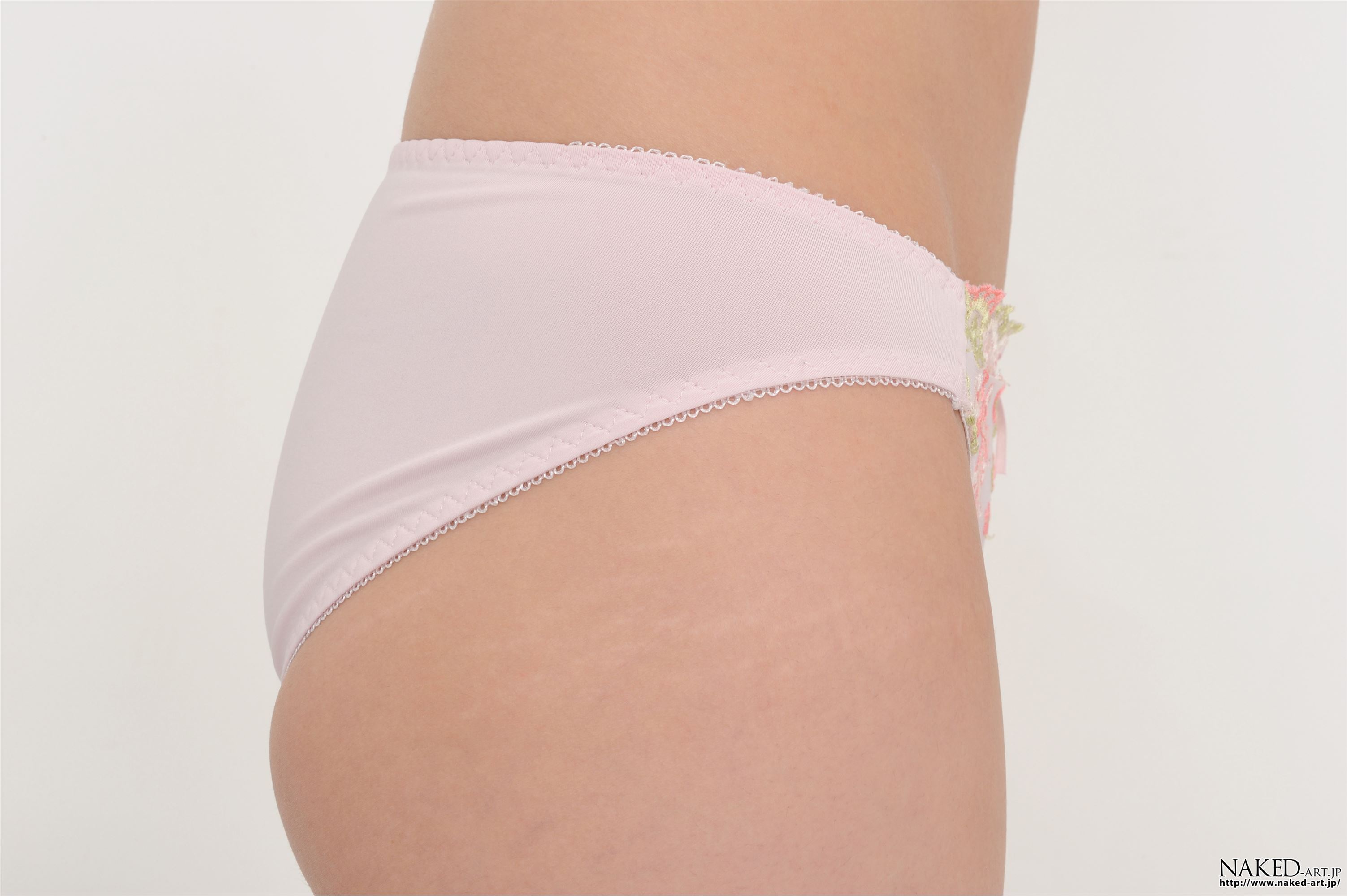 [NAKED-ART] NO.00749 鈴木ありさ 下着劇場 Fullsize