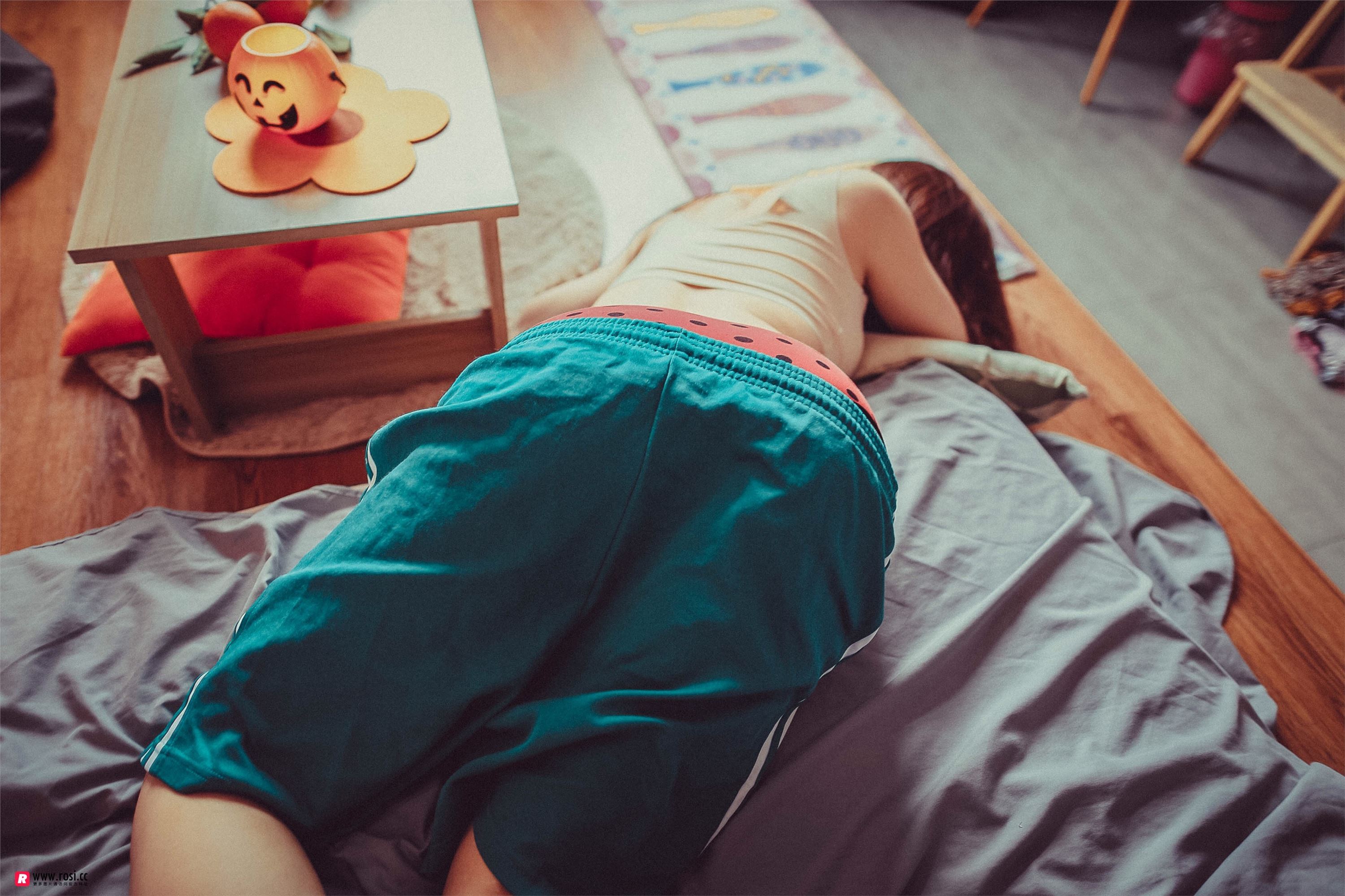 [ROSI写真]2018.09.06 闺房 NO.0003