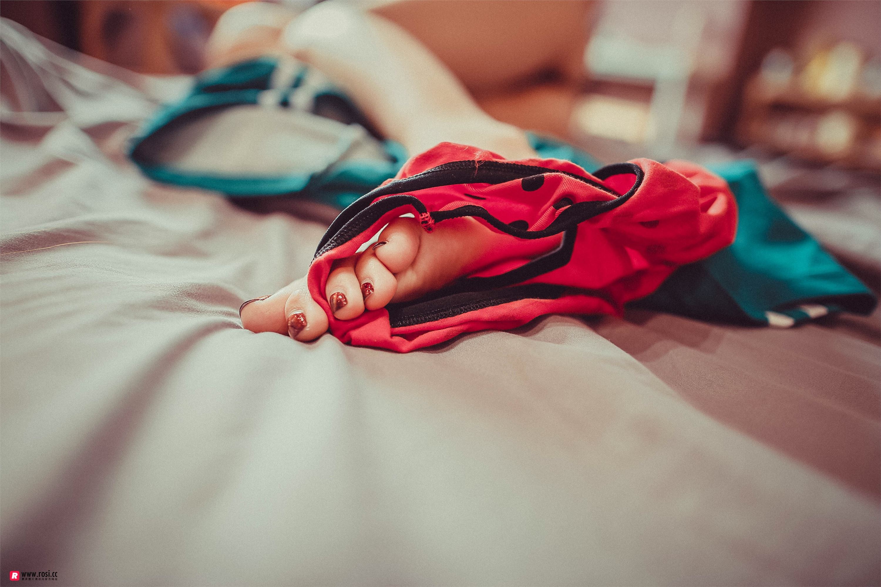 [ROSI写真]2018.09.06 闺房 NO.0003