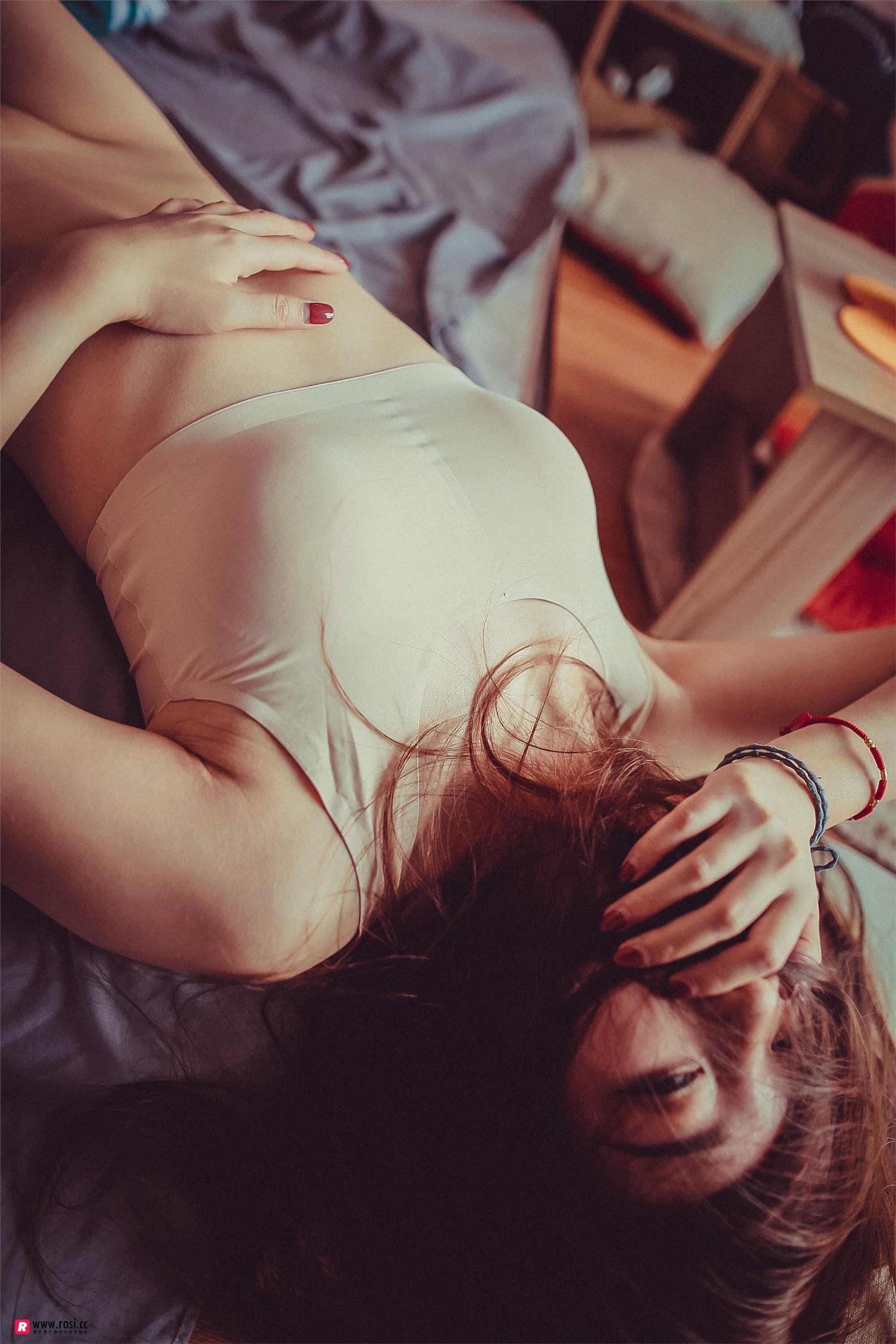 [ROSI写真]2018.09.06 闺房 NO.0003