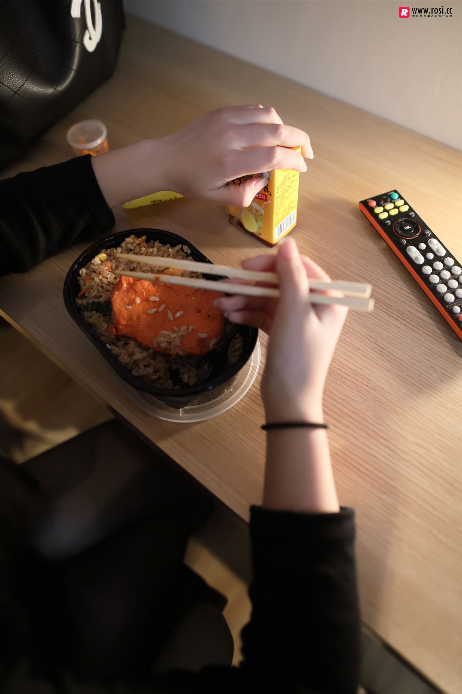 [ROSI写真]2018.08.18 NO.2446