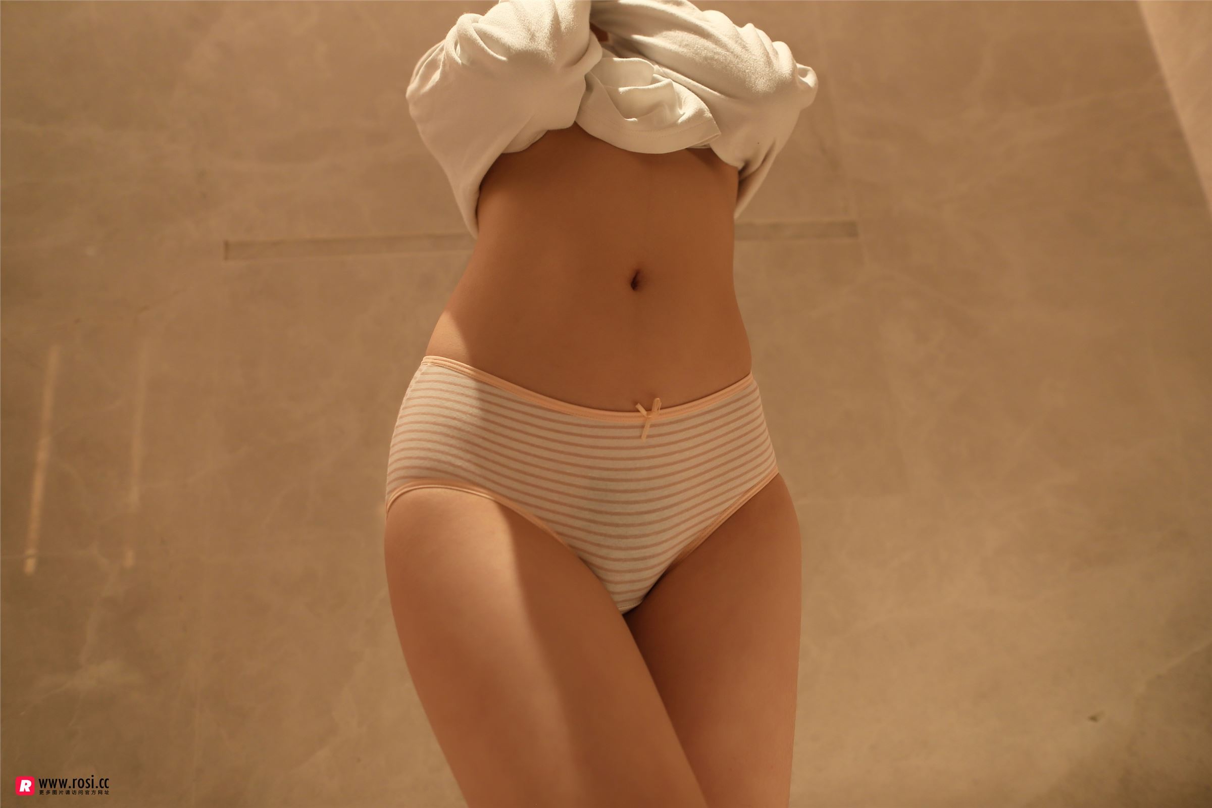 [ROSI写真]2018.12.12 NO.2562