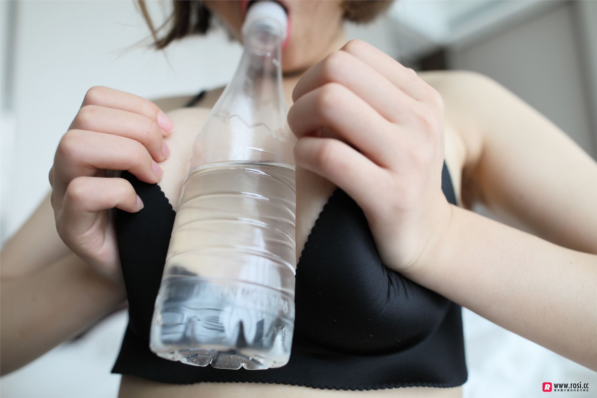 ROSI写真 2019.01.10 NO.2591