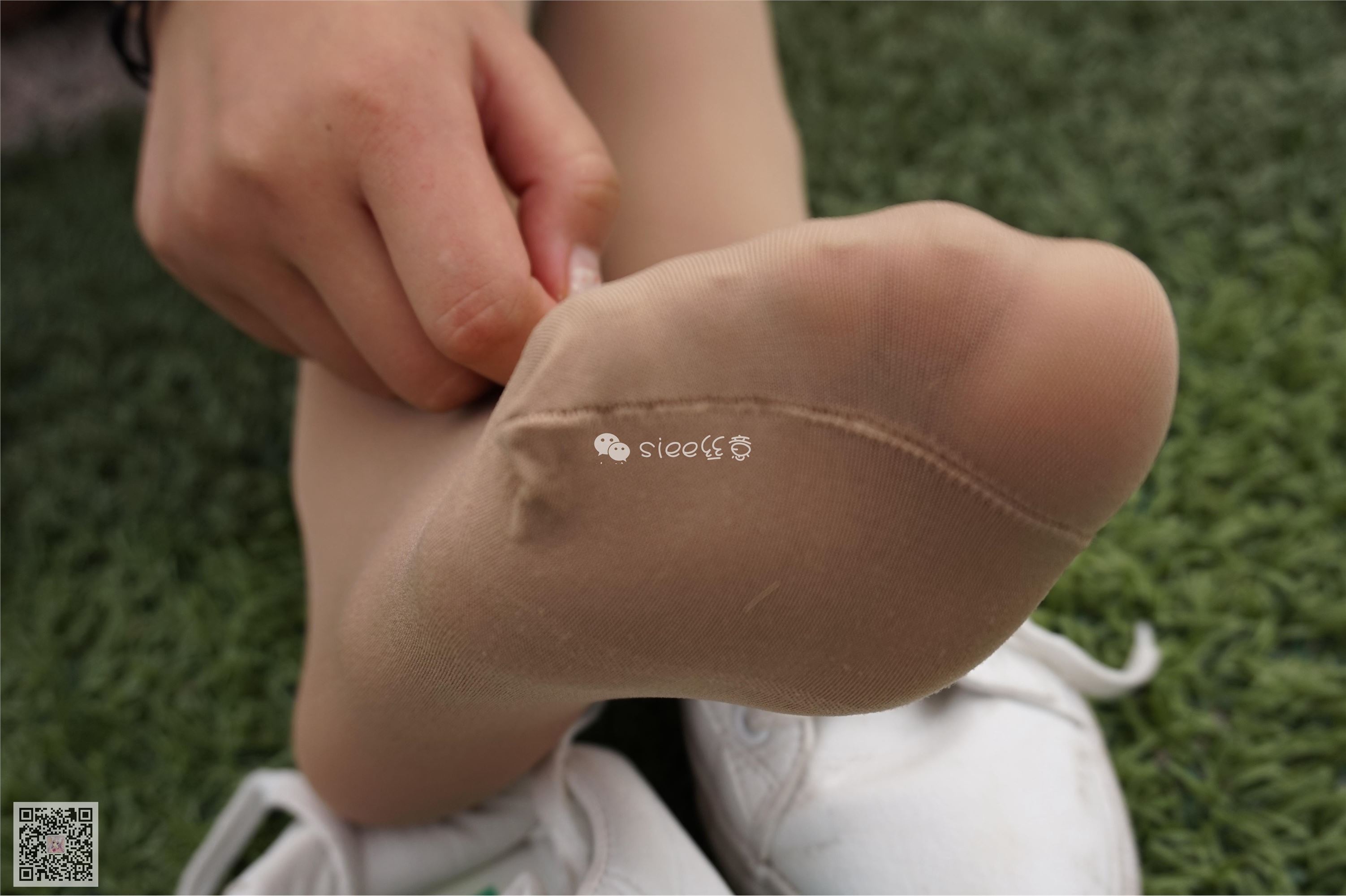 [SIEE丝意] No.002 鱼鱼 操场肉丝