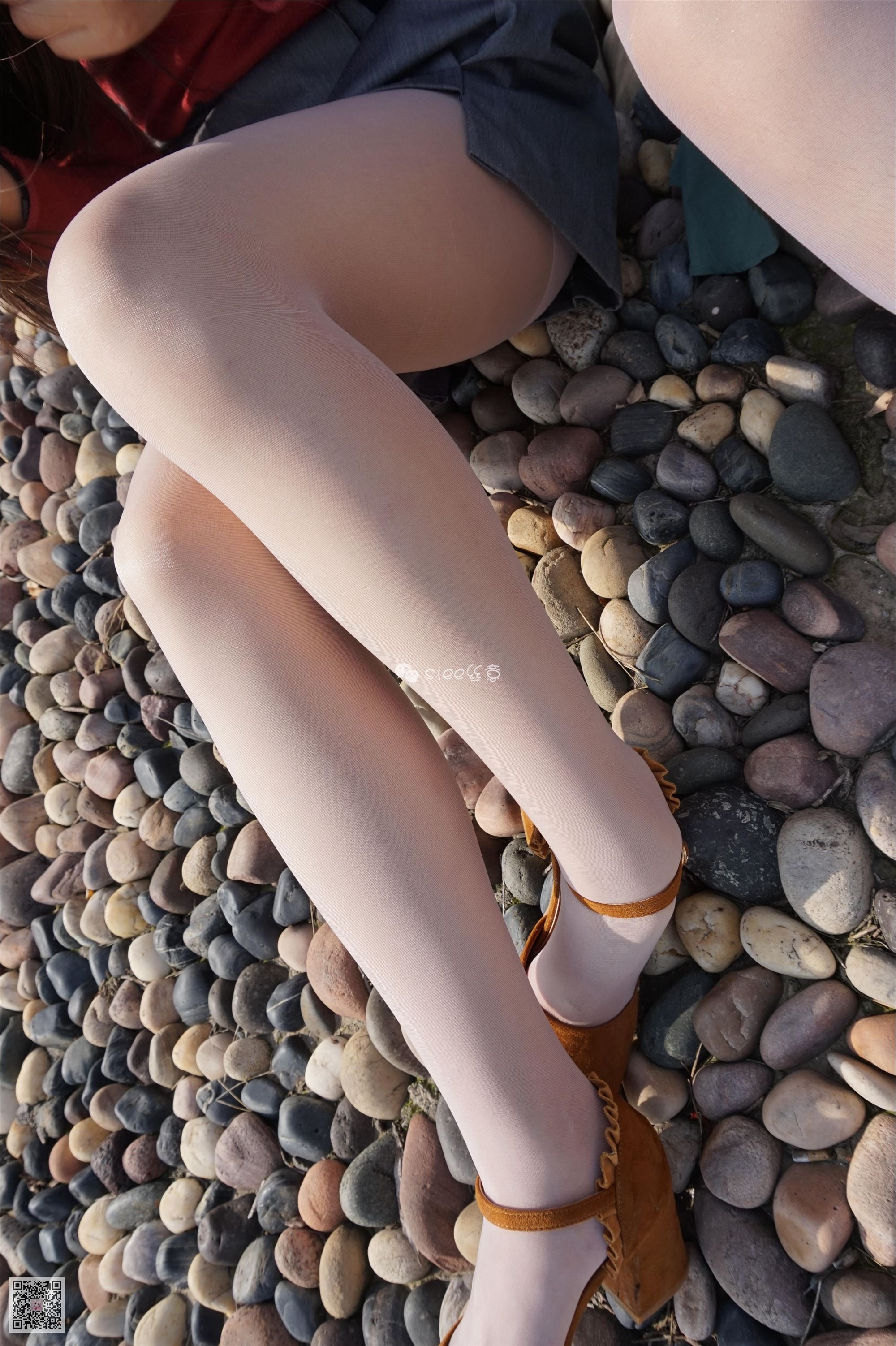 [SIEE丝意] No.004 鱼鱼&茹茹 湖边玩丝