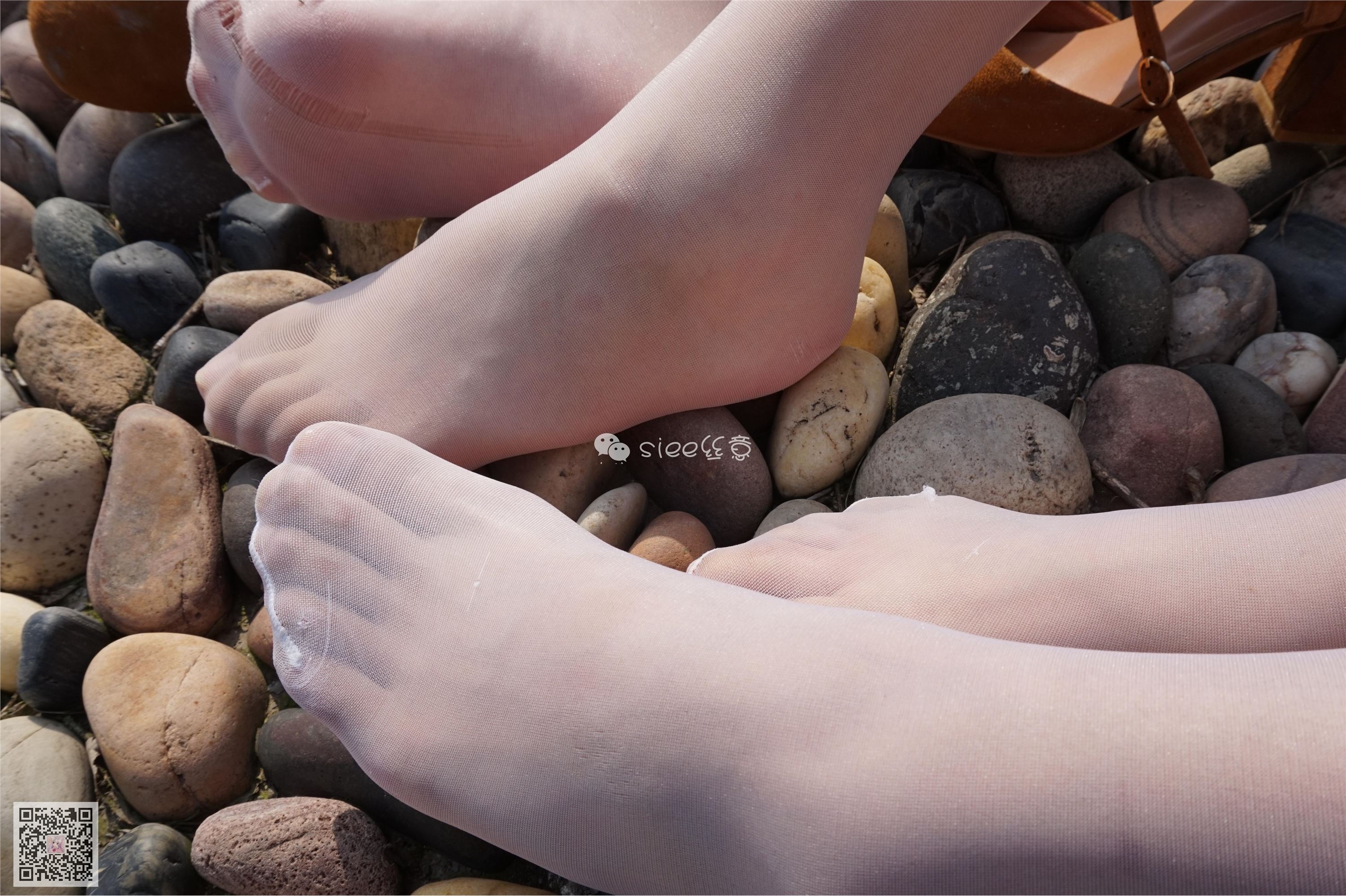 [SIEE丝意] No.004 鱼鱼&茹茹 湖边玩丝