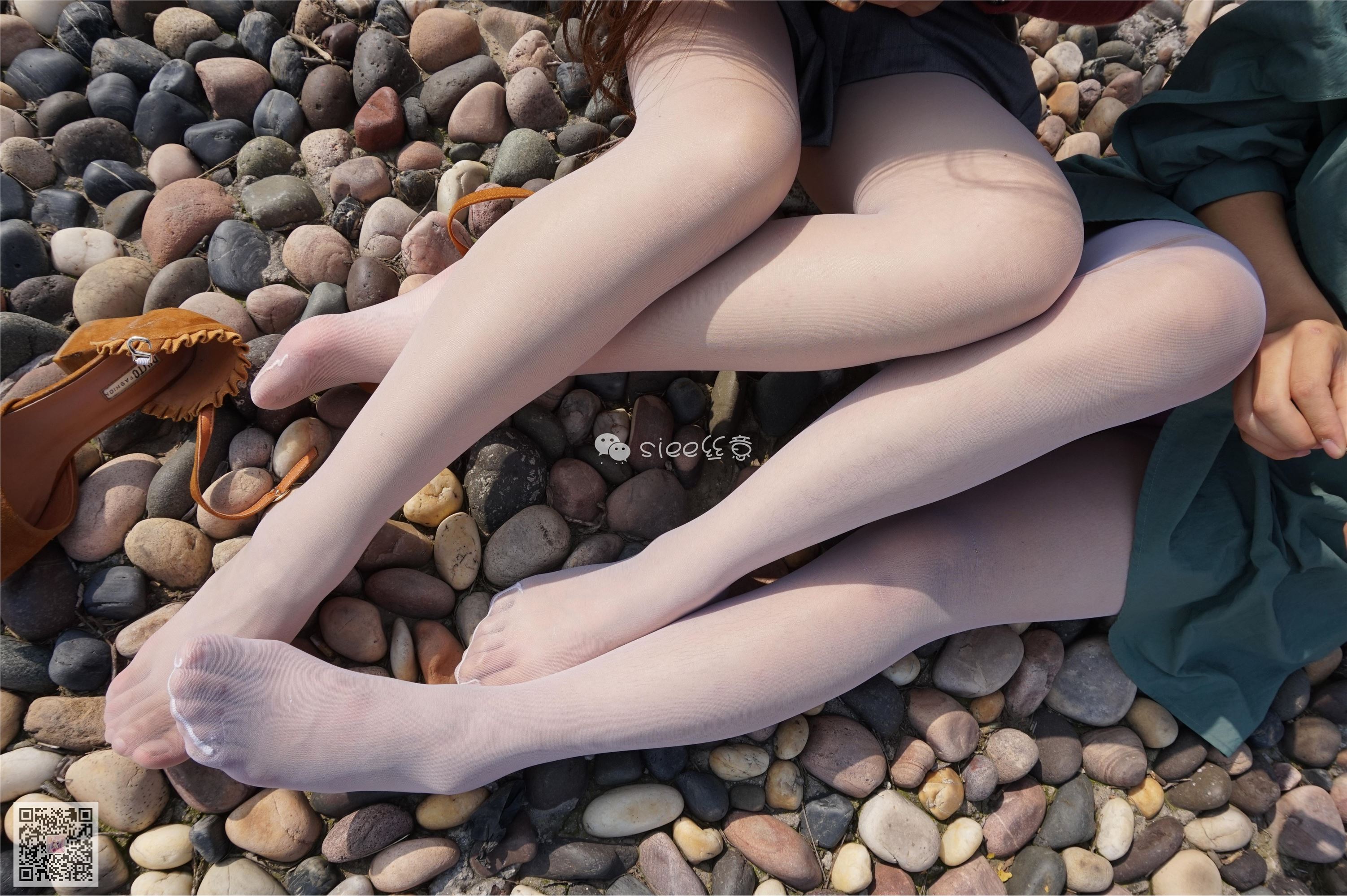 [SIEE丝意] No.004 鱼鱼&茹茹 湖边玩丝