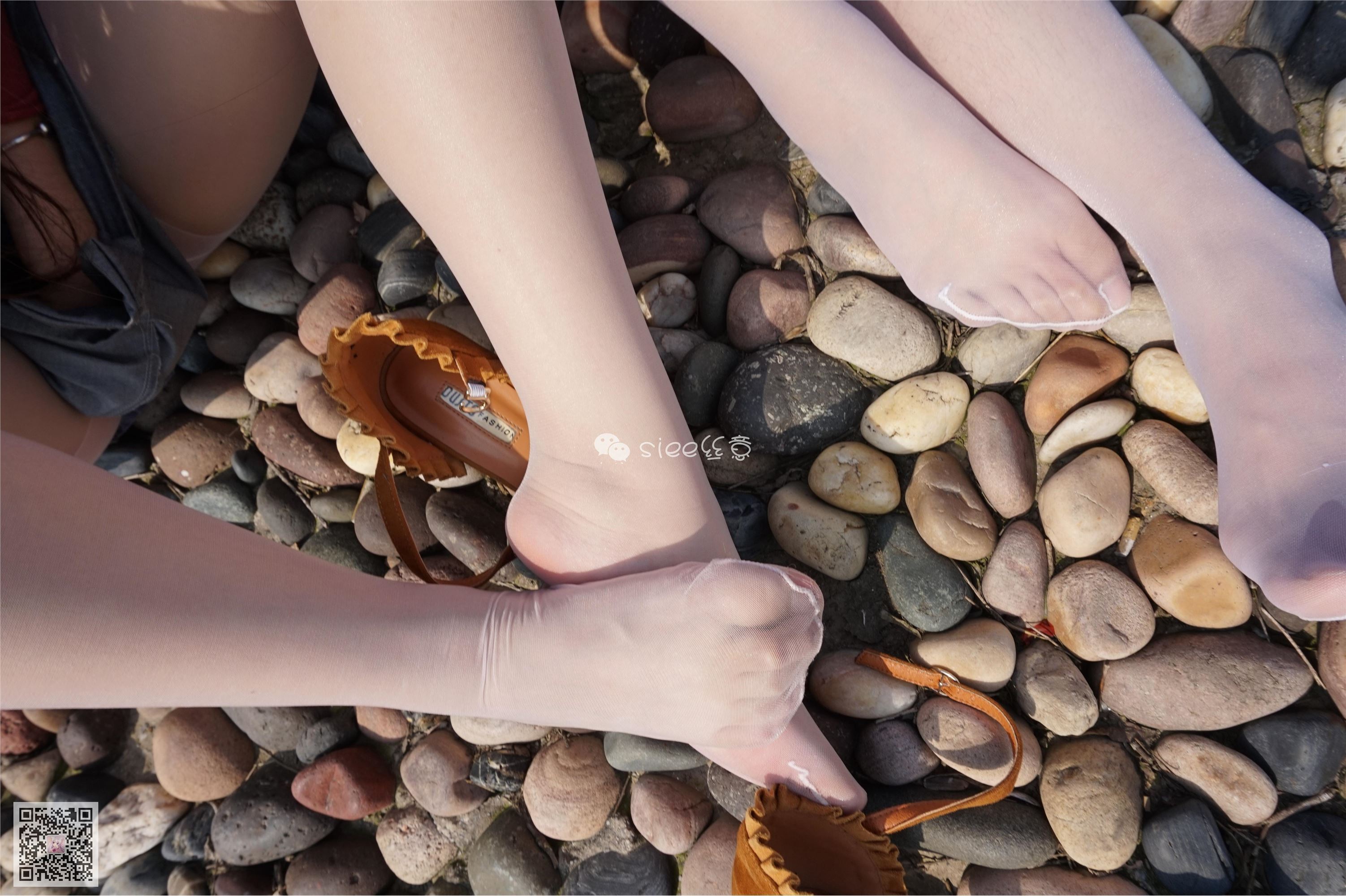 [SIEE丝意] No.004 鱼鱼&茹茹 湖边玩丝