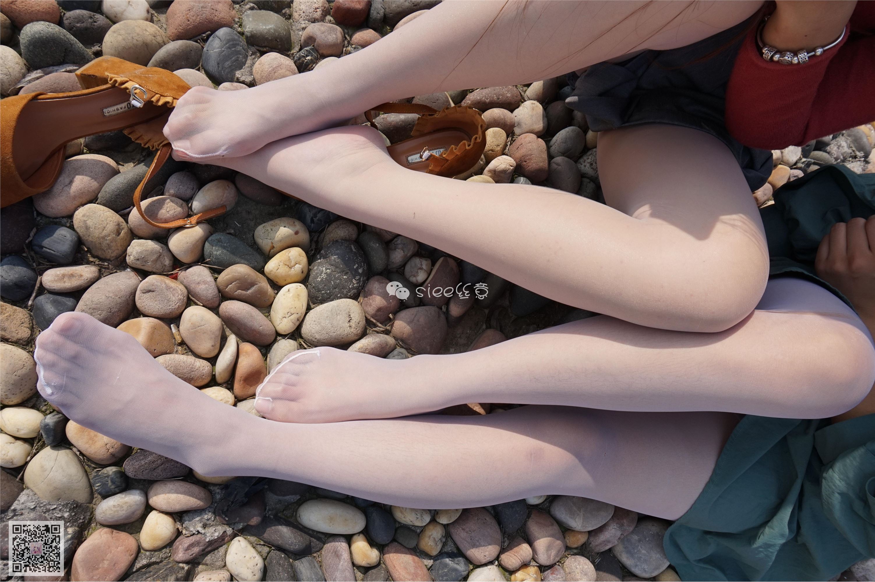 [SIEE丝意] No.004 鱼鱼&茹茹 湖边玩丝