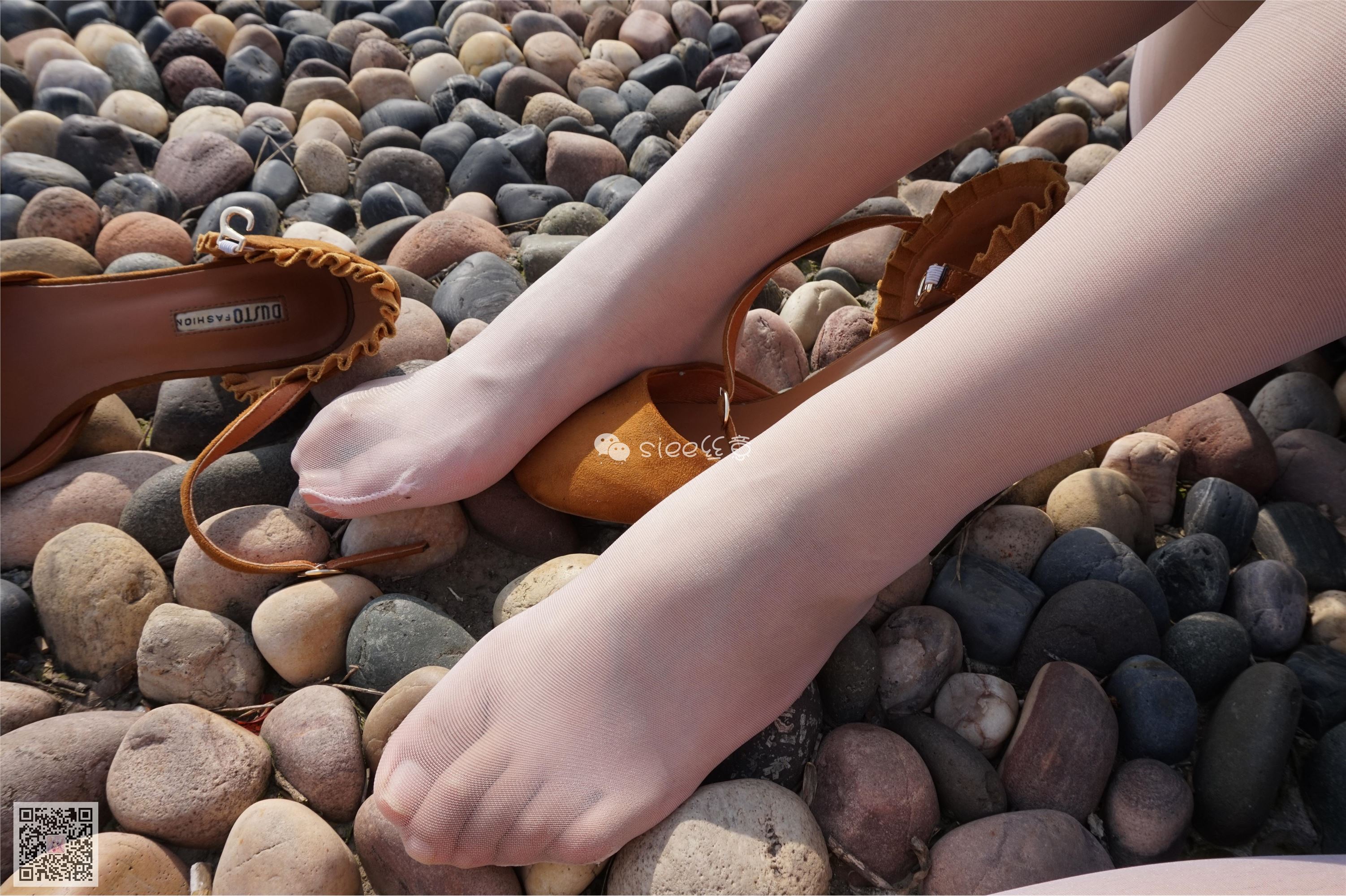 [SIEE丝意] No.004 鱼鱼&茹茹 湖边玩丝