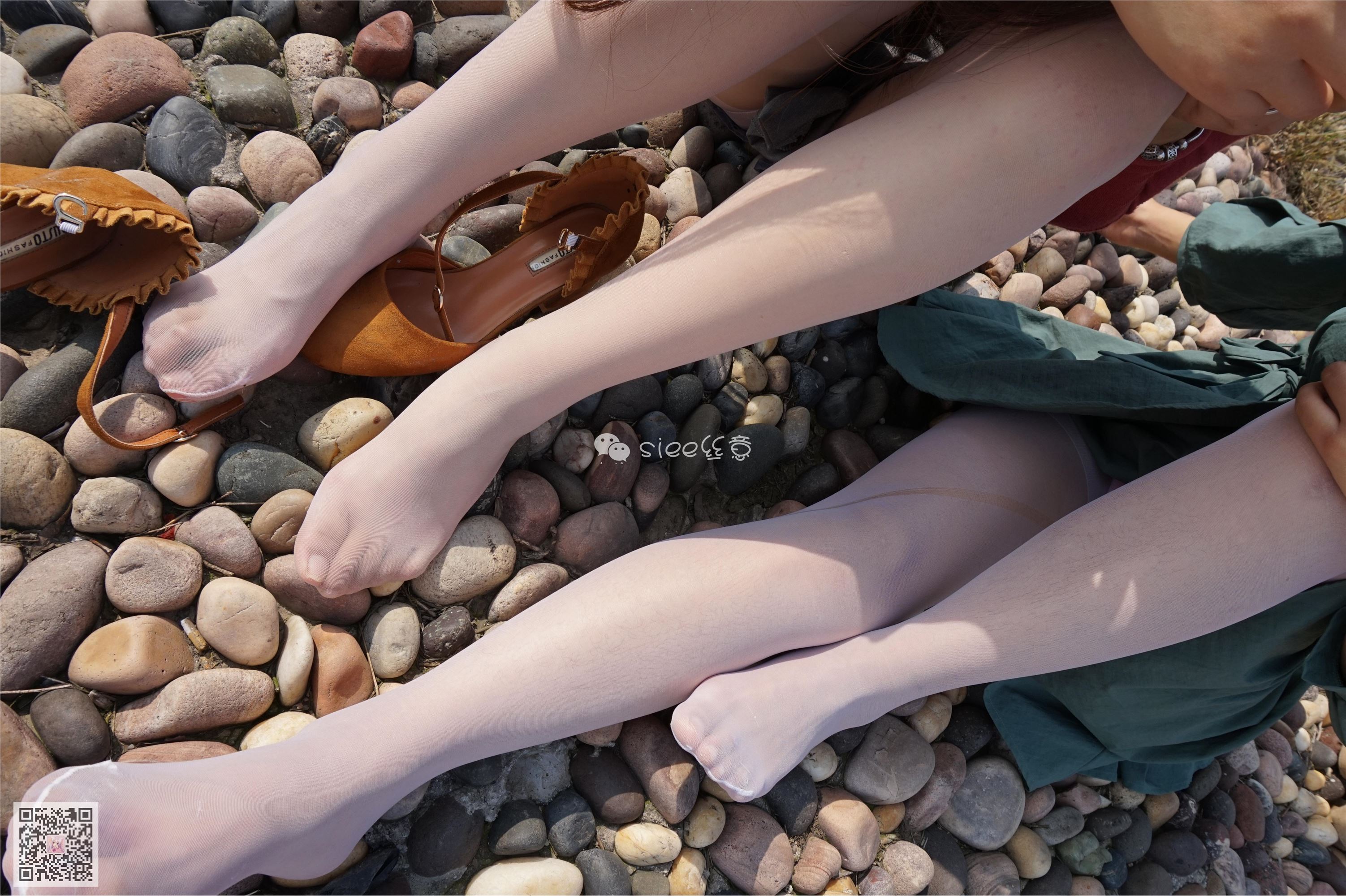 [SIEE丝意] No.004 鱼鱼&茹茹 湖边玩丝